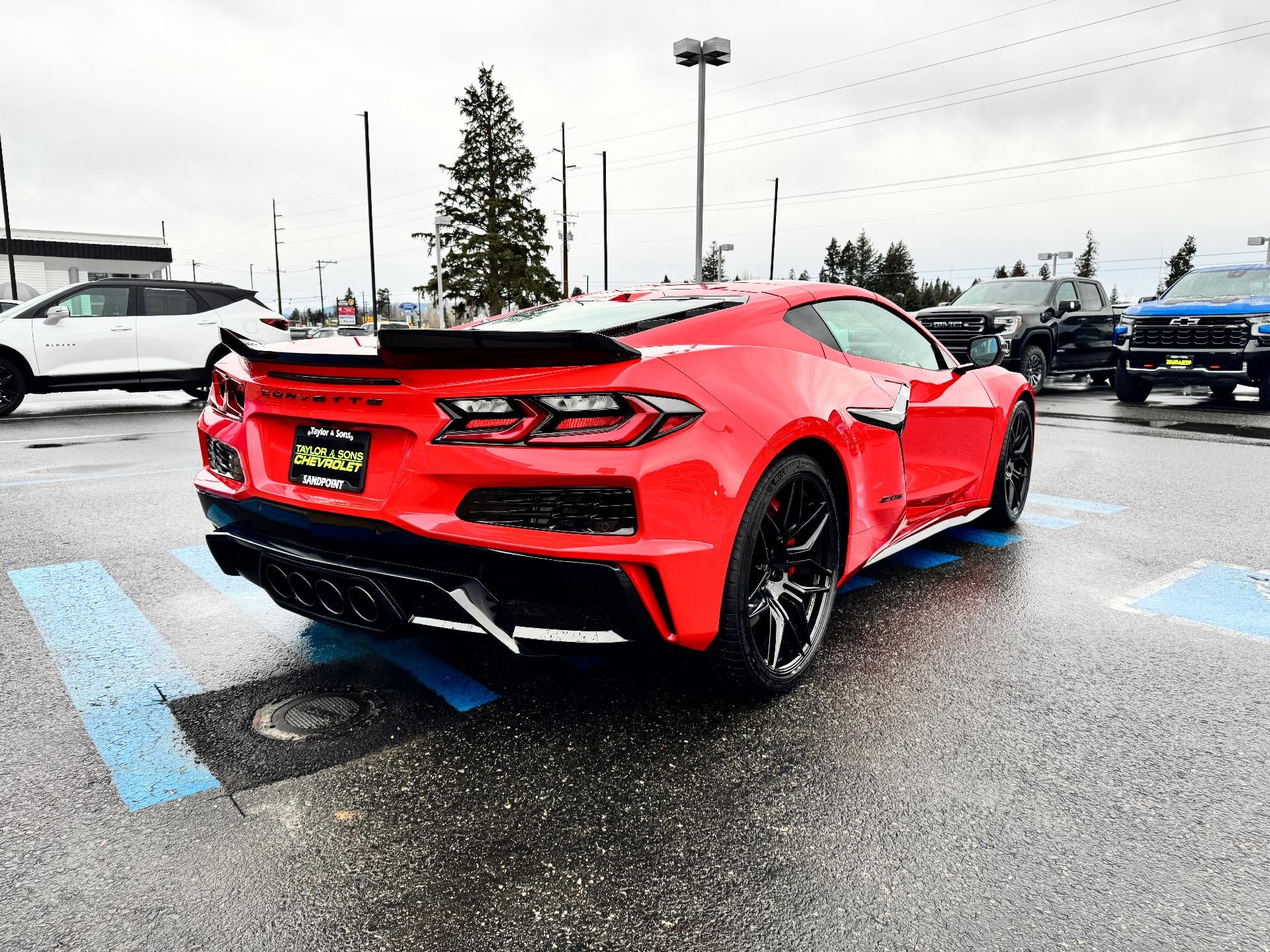 2026 Chevrolet Corvette Z06 3LZ / COUPE / 670 HORSEPOWER / FRONT LIFT / 2 TONE SEATS
