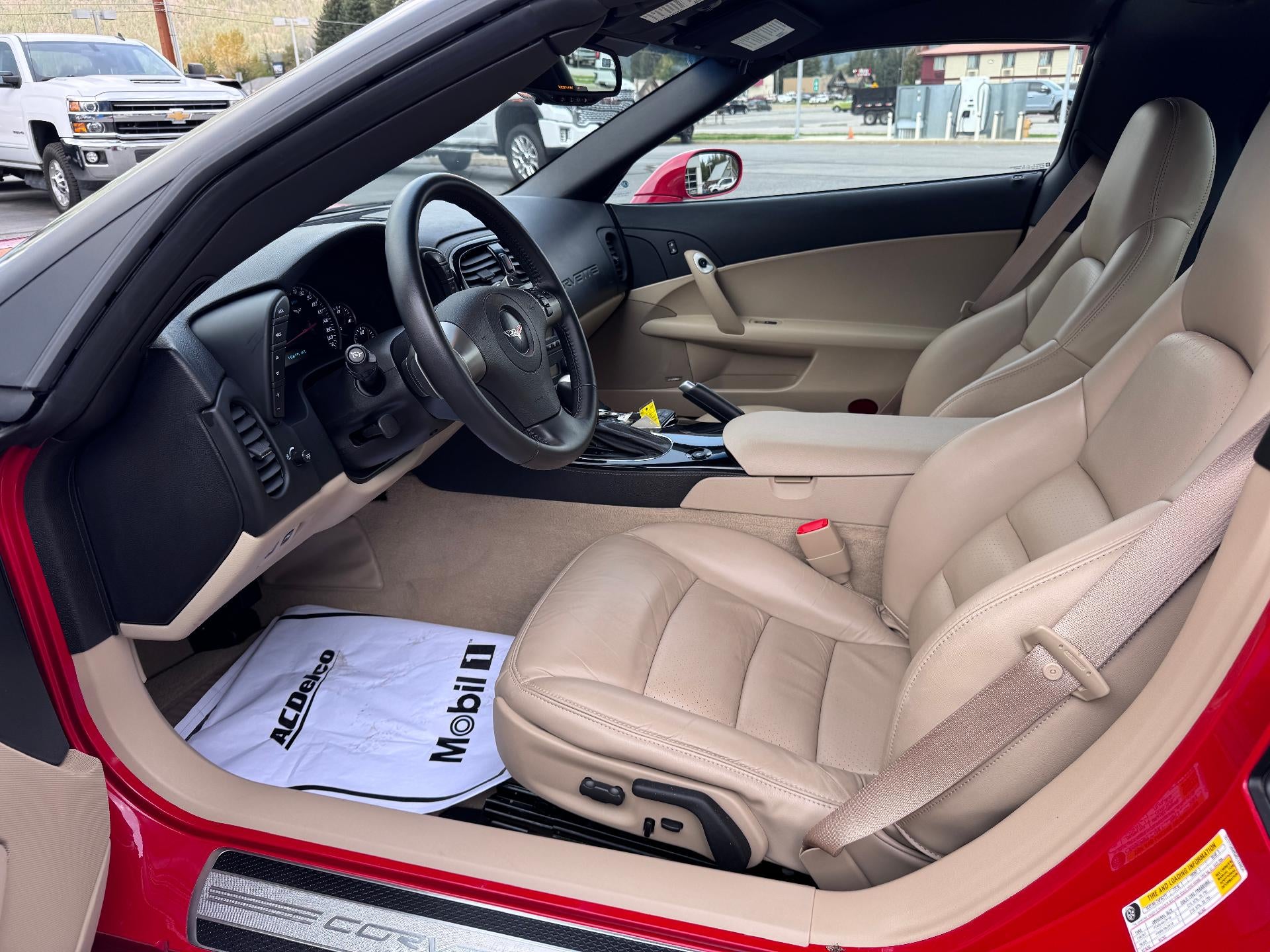 2008 Chevrolet Corvette 3LT / COUPE / 6.2 LITER V8 / 430 HORSEPOWER / Z51 PCKG / 1 OWNER / 18K MILES