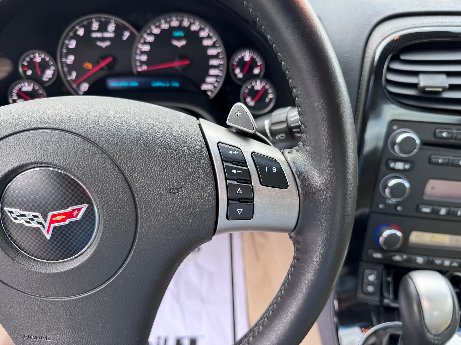 2008 Chevrolet Corvette 3LT / COUPE / 6.2 LITER V8 / 430 HORSEPOWER / Z51 PCKG / 1 OWNER / 18K MILES