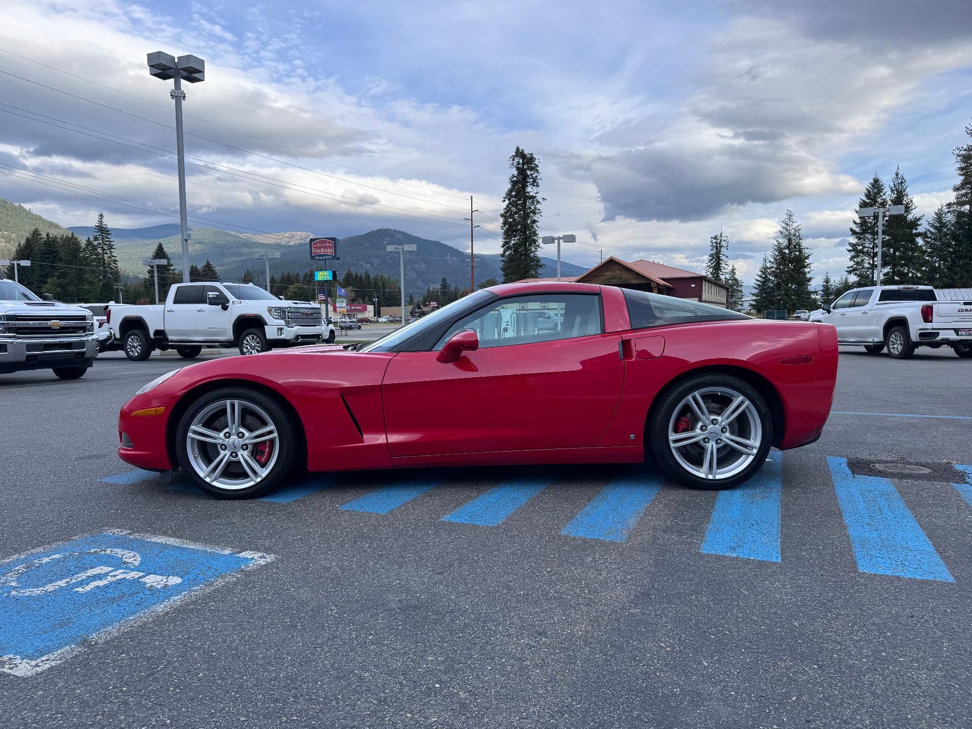 2008 Chevrolet Corvette 3LT / COUPE / 6.2 LITER V8 / 430 HORSEPOWER / Z51 PCKG / 1 OWNER / 18K MILES