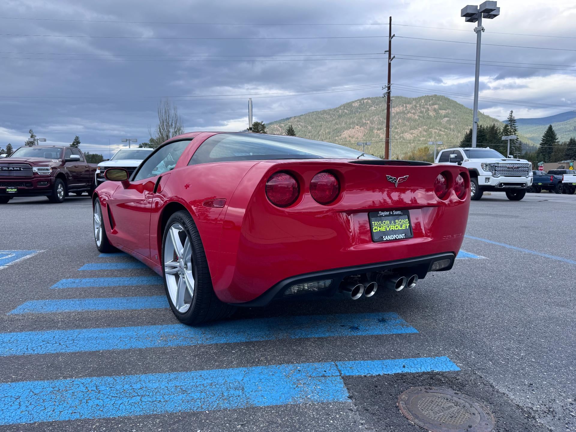 2008 Chevrolet Corvette 3LT / COUPE / 6.2 LITER V8 / 430 HORSEPOWER / Z51 PCKG / 1 OWNER / 18K MILES