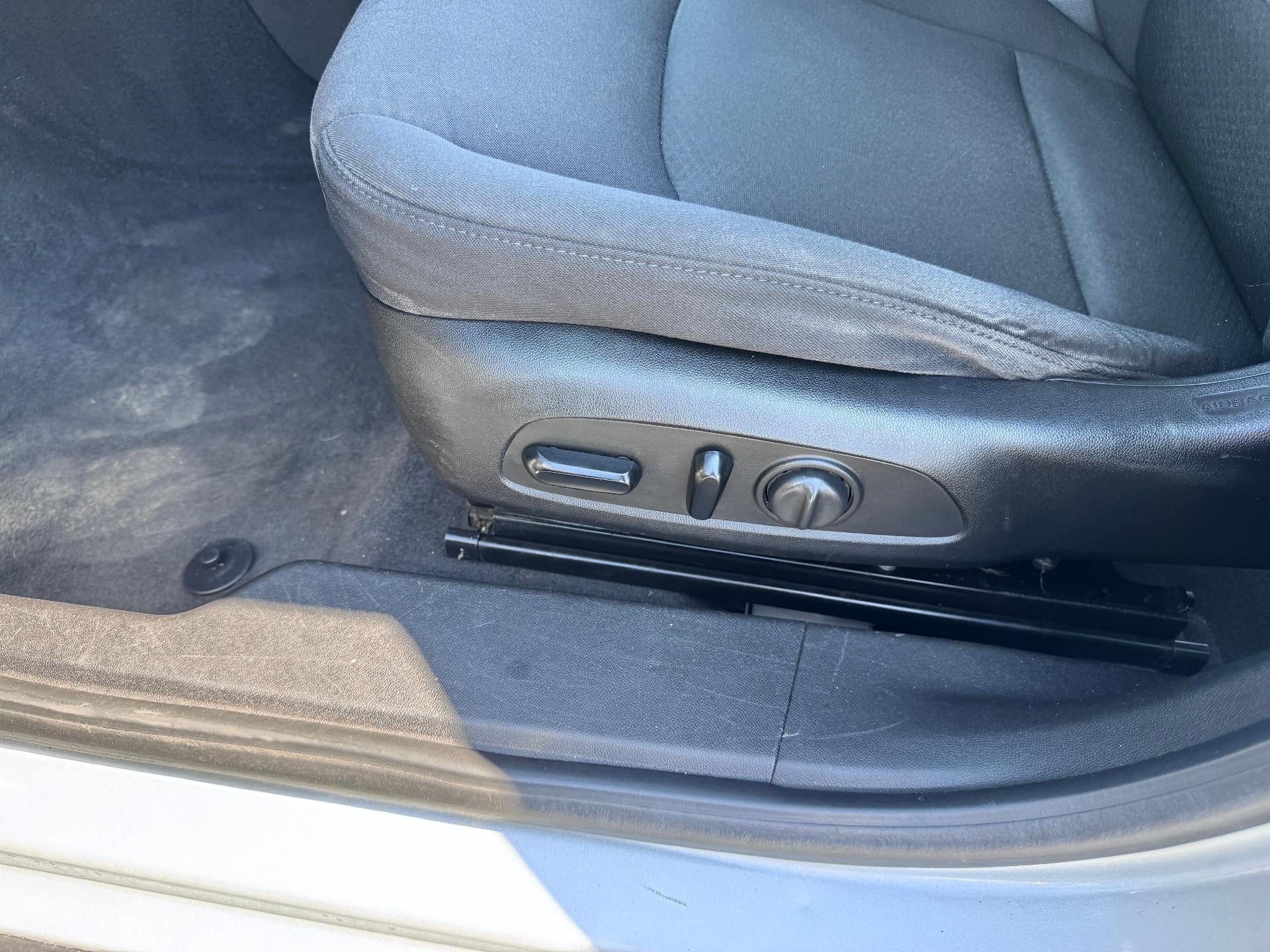 2016 Chevrolet Malibu LT / 1.5 LITER TURBO / BLUETOOTH / REAR CAM / LOCAL TRADE
