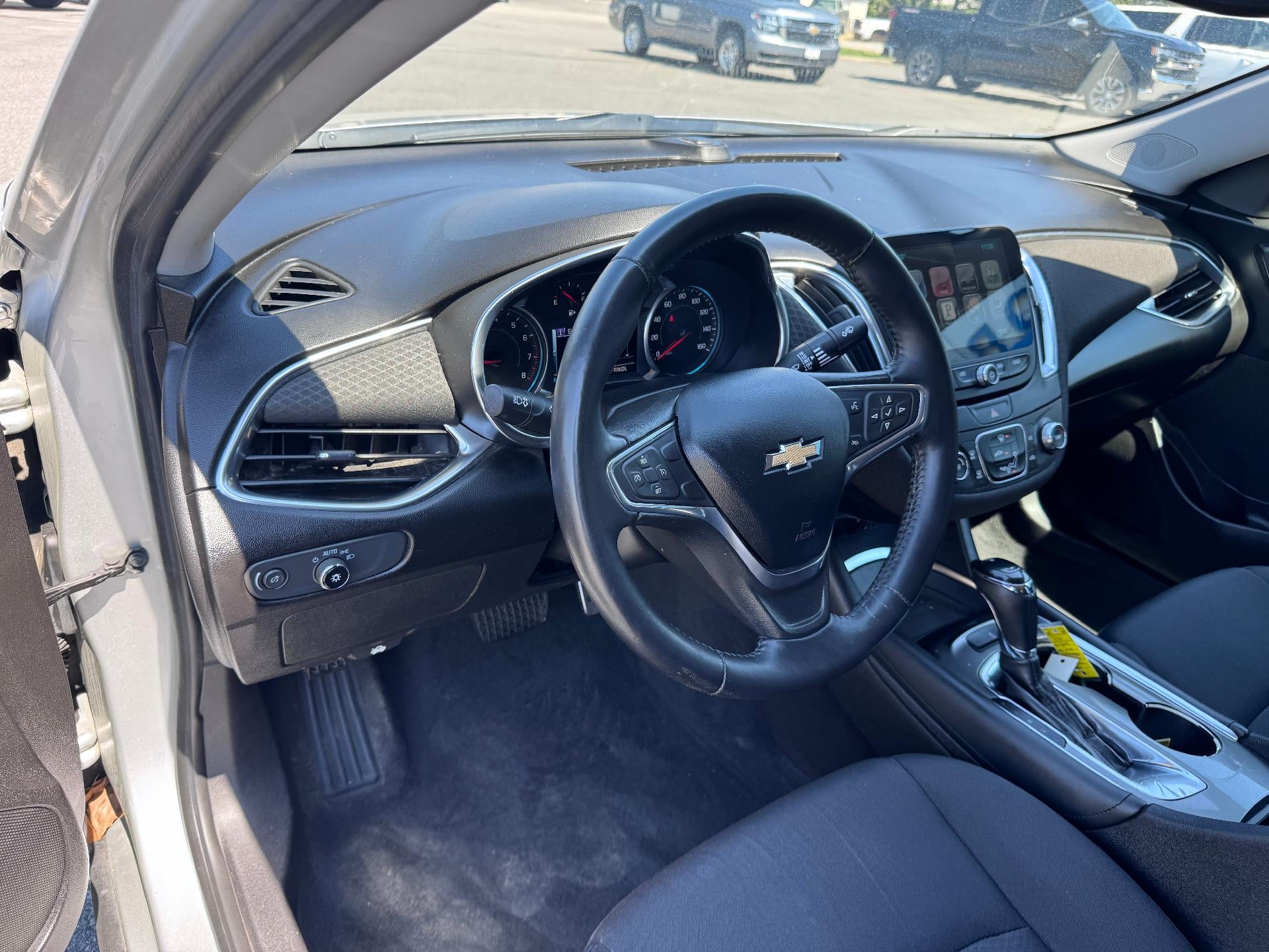 2016 Chevrolet Malibu LT / 1.5 LITER TURBO / BLUETOOTH / REAR CAM / LOCAL TRADE