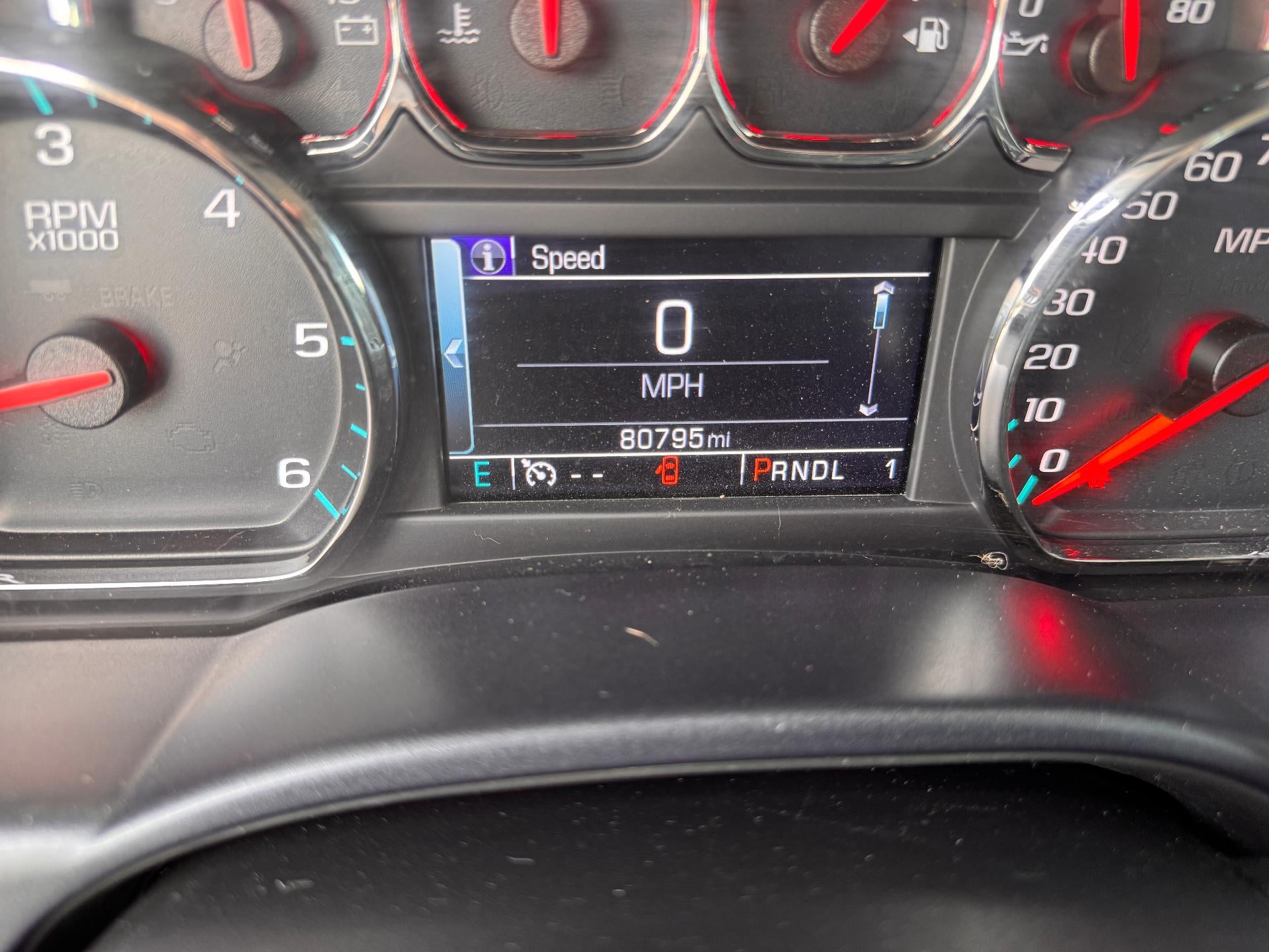 2017 Chevrolet Silverado 2500 HD LT / CREW / 6.0 LITER GAS V8 / STANDARD BOX / 1 OWNER / 80K MILES