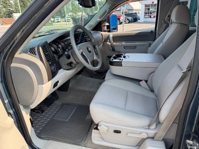 2012 Chevrolet Silverado 2500 HD LT / 2 WHEEL DRIVE / EXTENDED CAB / LONG BOX / 6.0 GAS V8 / 1 OWNER