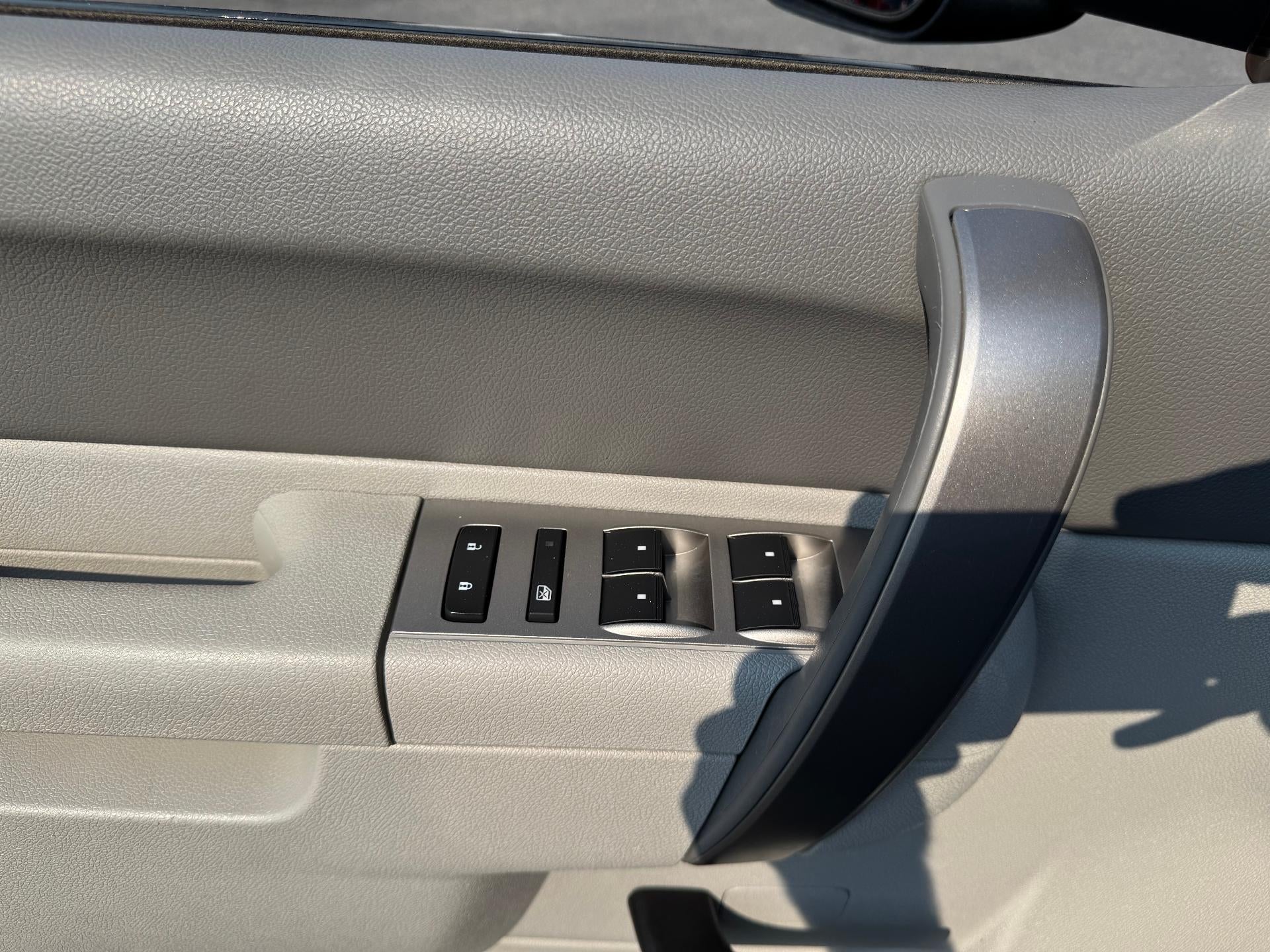 2012 Chevrolet Silverado 2500 HD LT / 2 WHEEL DRIVE / EXTENDED CAB / LONG BOX / 6.0 GAS V8 / 1 OWNER