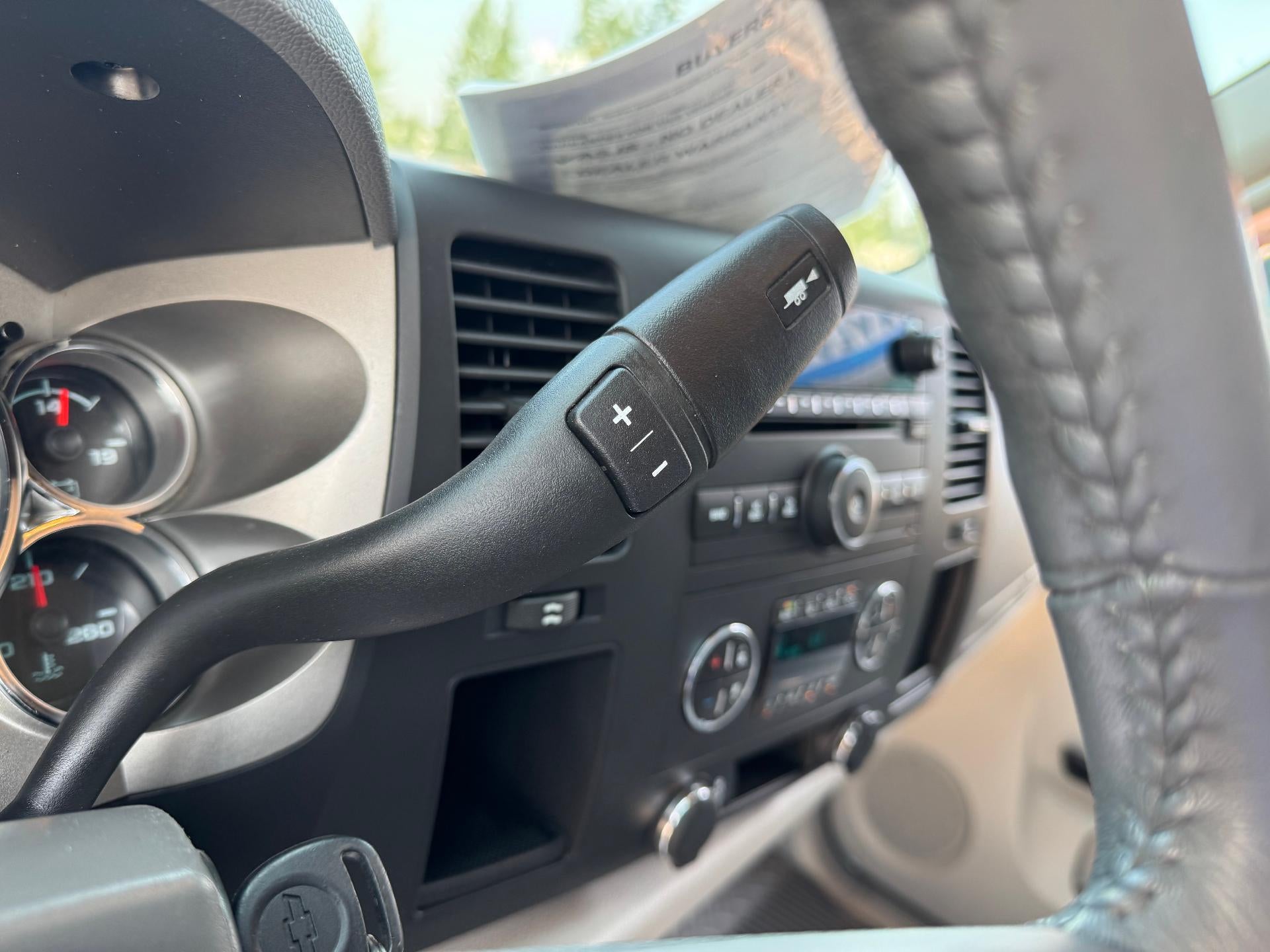 2012 Chevrolet Silverado 2500 HD LT / 2 WHEEL DRIVE / EXTENDED CAB / LONG BOX / 6.0 GAS V8 / 1 OWNER