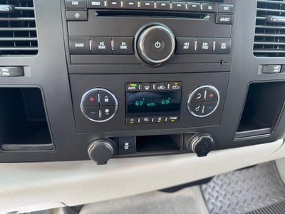 2012 Chevrolet Silverado 2500 HD LT / 2 WHEEL DRIVE / EXTENDED CAB / LONG BOX / 6.0 GAS V8 / 1 OWNER