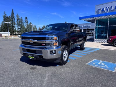 2017 Chevrolet Silverado 2500 HD LT / DOUBLE CAB / DMAX DIESEL / Z71 OFF ROAD / STANDARD BOX / 1 OWNER / LOCAL TRADE