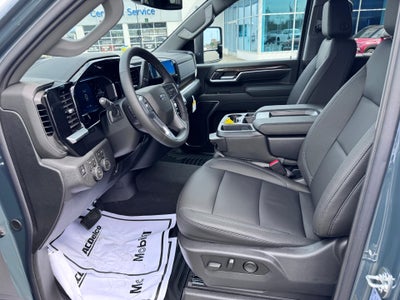 2026 Chevrolet Silverado 2500 HD LT / TRAIL BOSS / CREW / 6.6 LITER GAS V8 / LEATHER / ADAPTIVE CRUISE / STANDARD BOX