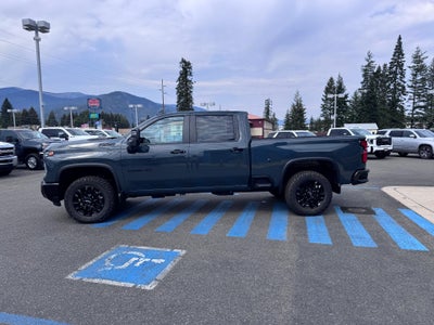 2026 Chevrolet Silverado 2500 HD LT / TRAIL BOSS / CREW / 6.6 LITER GAS V8 / LEATHER / ADAPTIVE CRUISE / STANDARD BOX