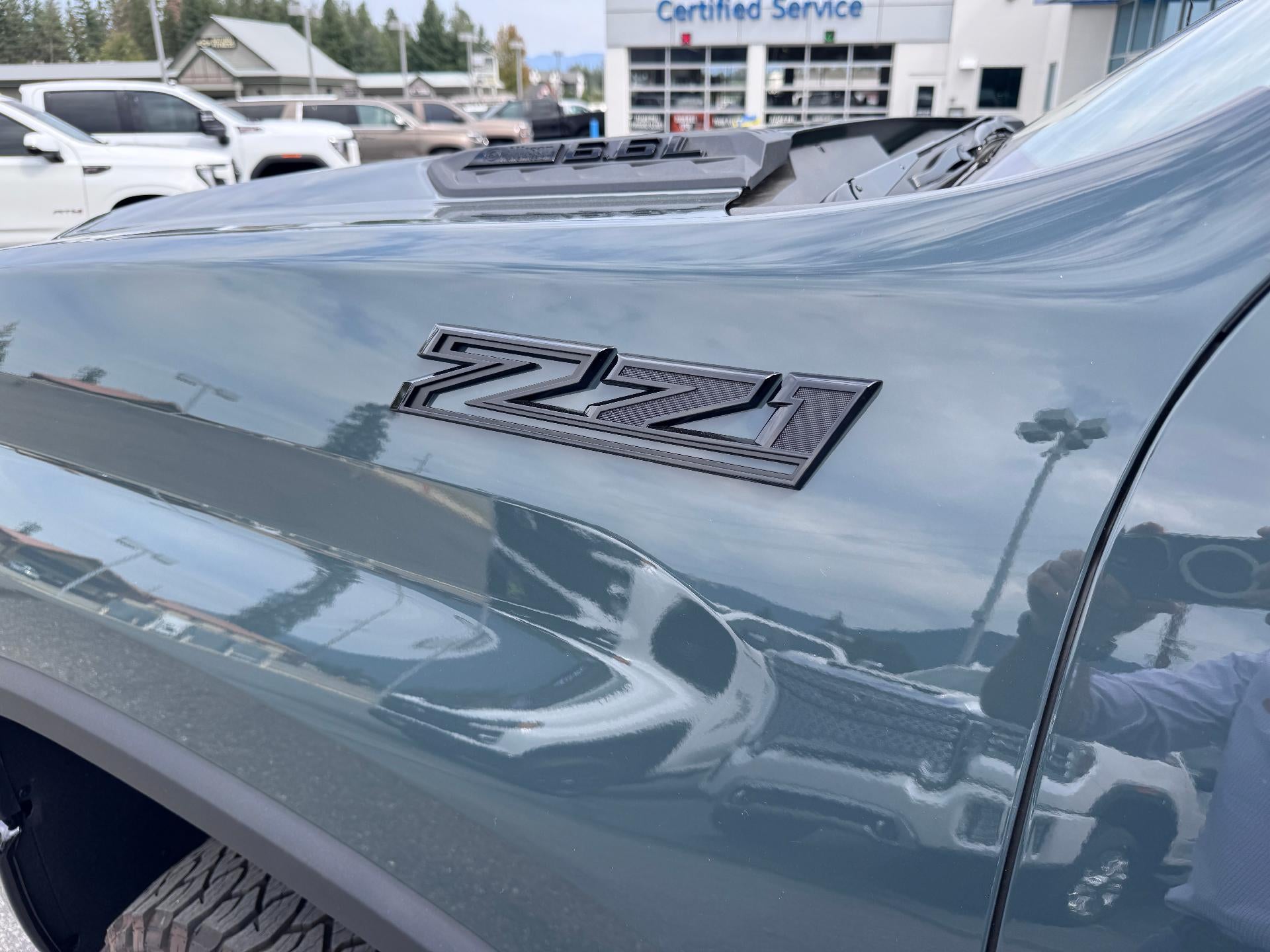 2026 Chevrolet Silverado 2500 HD LT / TRAIL BOSS / CREW / 6.6 LITER GAS V8 / LEATHER / ADAPTIVE CRUISE / STANDARD BOX