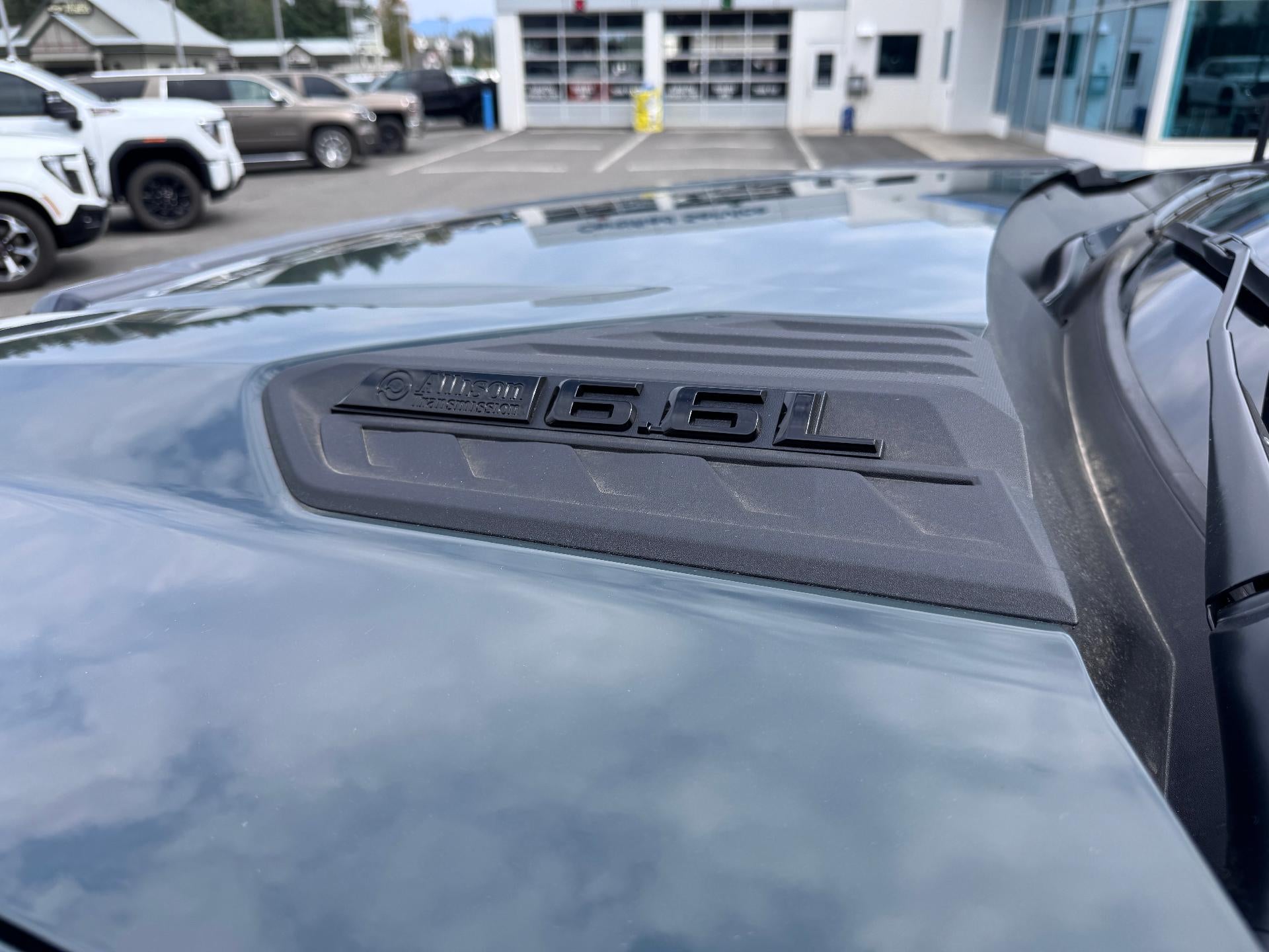 2026 Chevrolet Silverado 2500 HD LT / TRAIL BOSS / CREW / 6.6 LITER GAS V8 / LEATHER / ADAPTIVE CRUISE / STANDARD BOX