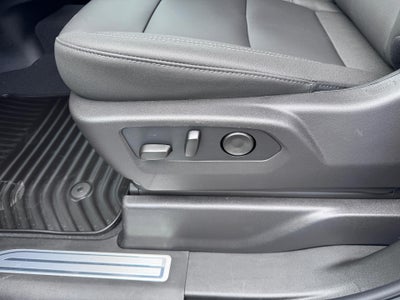 2026 Chevrolet Silverado 2500 HD LT / TRAIL BOSS / CREW / 6.6 LITER GAS V8 / LEATHER / ADAPTIVE CRUISE / STANDARD BOX