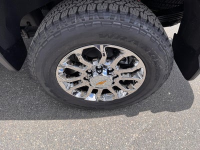 2026 Chevrolet Silverado 2500 HD LTZ / CREW / DMAX DIESEL / Z71 OFF ROAD / SUNROOF / STANDARD BOX