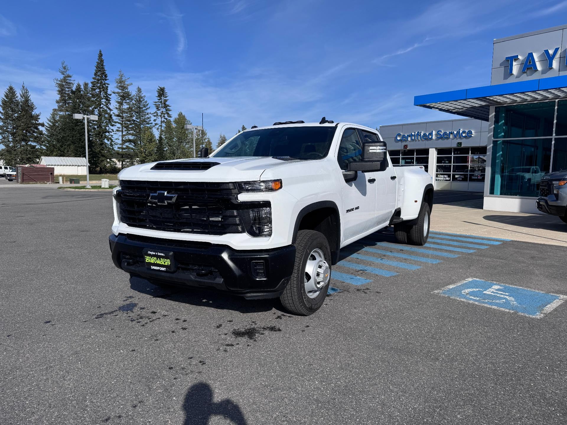 2026 Chevrolet Silverado 3500 HD WORK TRUCK / CREW / DMAX DIESEL / DUAL REAR WHEEL / LONG BOX