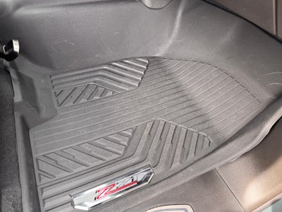 2025 Chevrolet Silverado 3500 HD LT / CREW / 6.6 LITER GAS V8 / Z71 OFF ROAD / ADAPTIVE CRUISE / LONG BOX / 1 OWNER / 5K MILES
