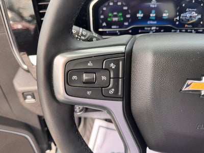 2025 Chevrolet Silverado 3500 HD LT / CREW / 6.6 LITER GAS V8 / Z71 OFF ROAD / ADAPTIVE CRUISE / LONG BOX / 1 OWNER / 5K MILES