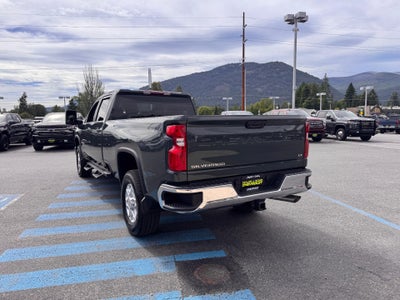 2025 Chevrolet Silverado 3500 HD LT / CREW / 6.6 LITER GAS V8 / Z71 OFF ROAD / ADAPTIVE CRUISE / LONG BOX / 1 OWNER / 5K MILES