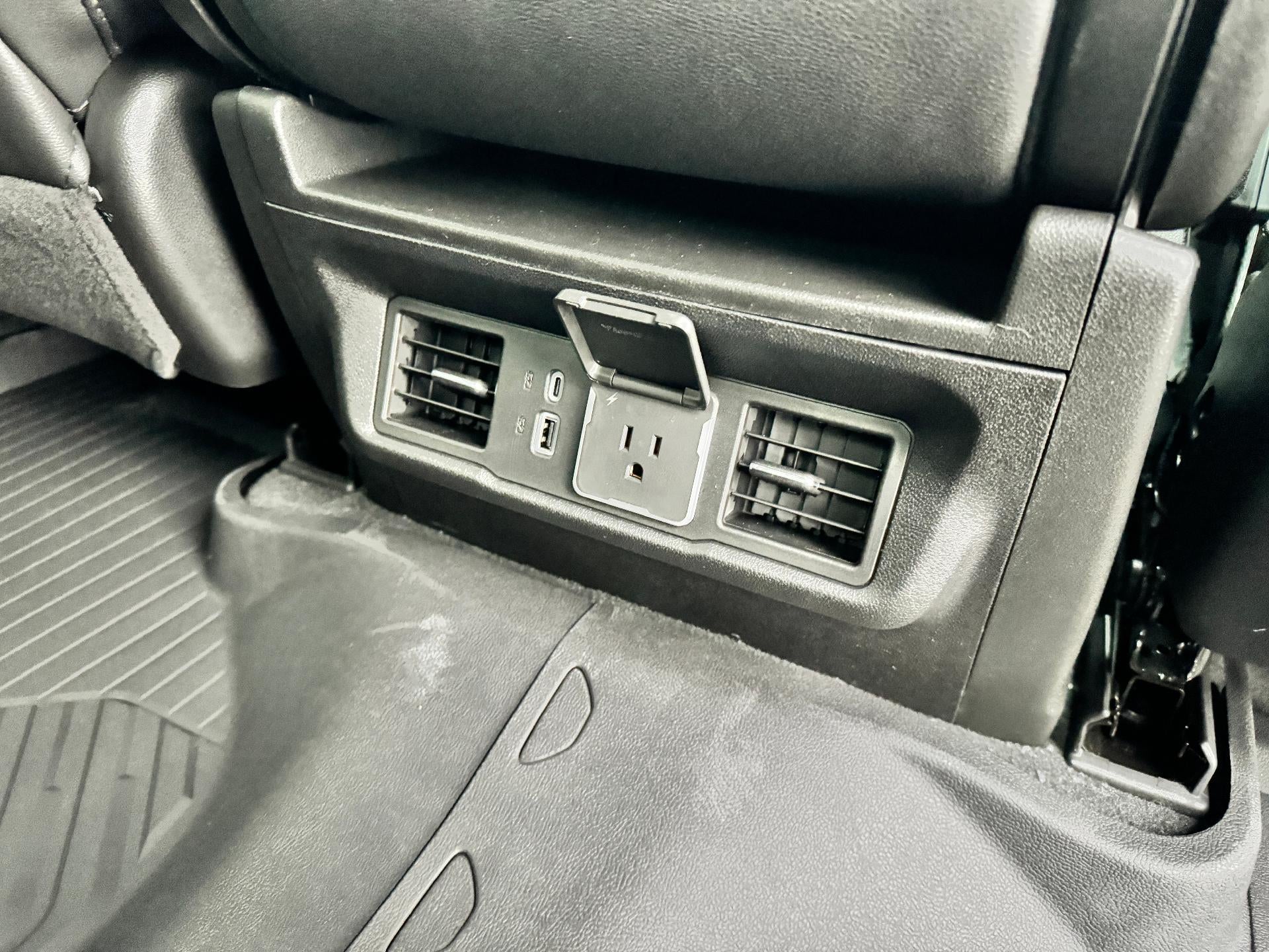 2026 Chevrolet Silverado 3500 HD LT / CREW / DMAX DIESEL / Z71 OFF ROAD / LEATHER / LONG BOX