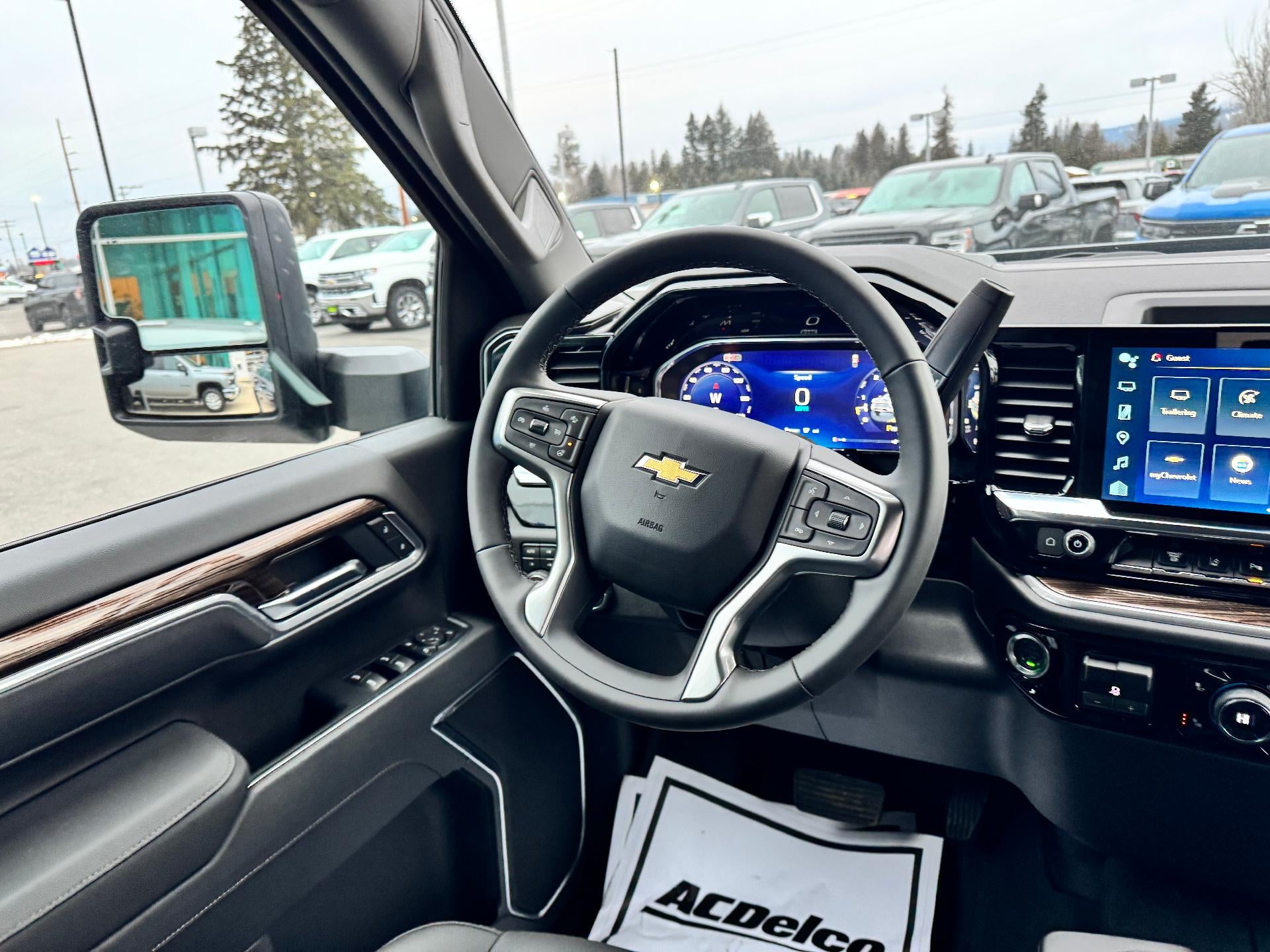 2026 Chevrolet Silverado 3500 HD LT / CREW / DMAX DIESEL / Z71 OFF ROAD / LEATHER / LONG BOX