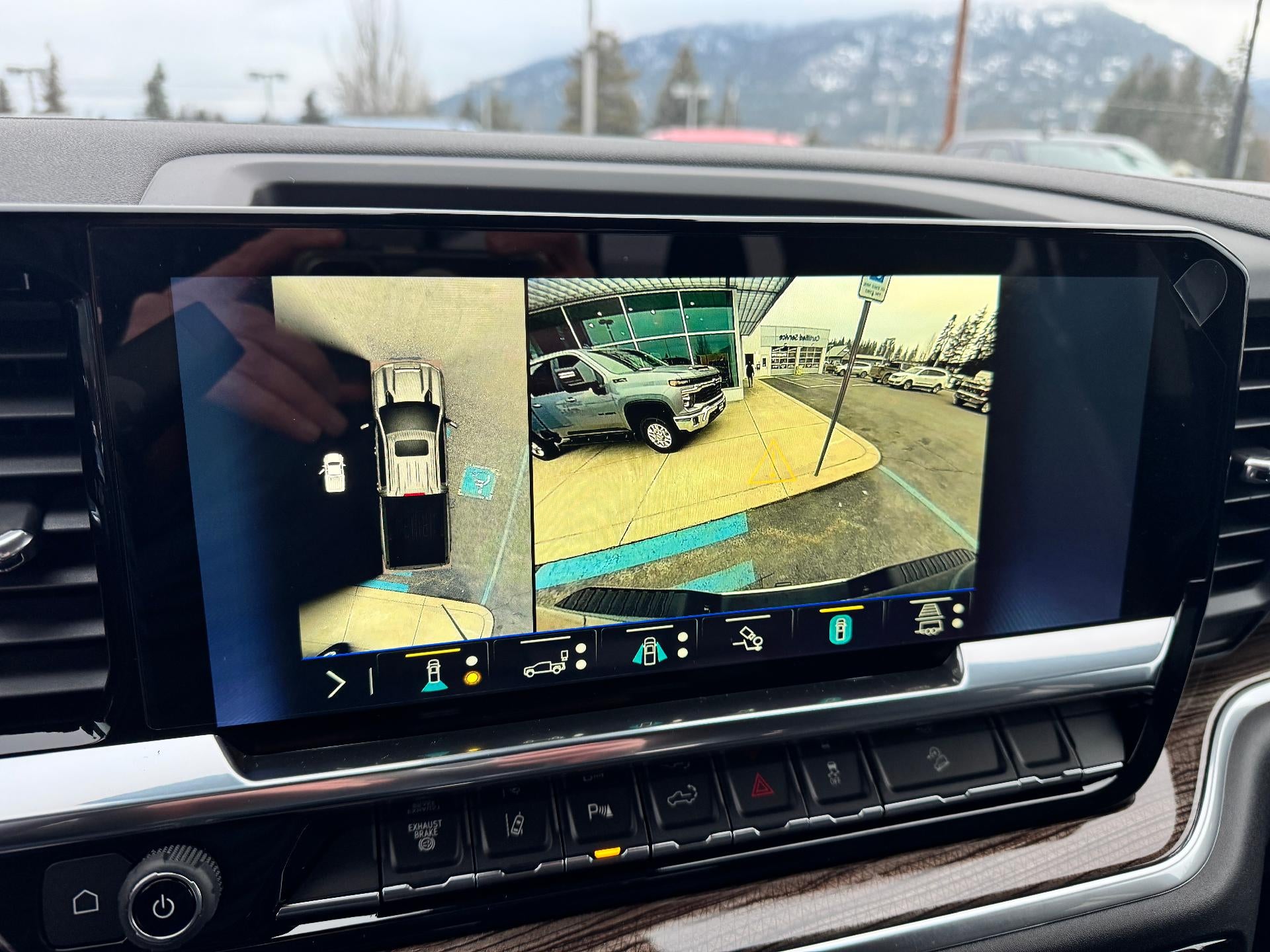 2026 Chevrolet Silverado 3500 HD LT / CREW / DMAX DIESEL / Z71 OFF ROAD / LEATHER / LONG BOX