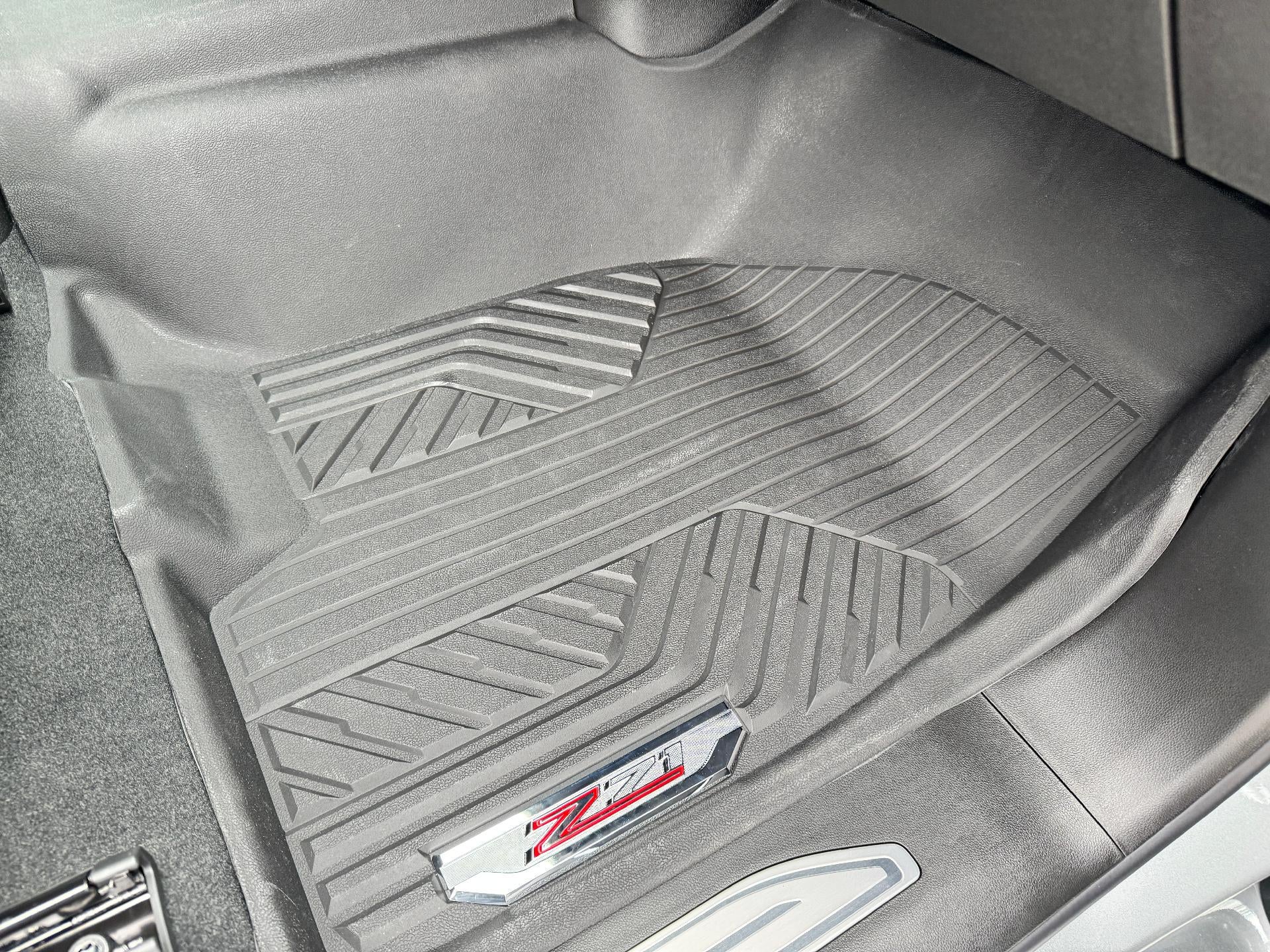 2026 Chevrolet Silverado 3500 HD LT / CREW / DMAX DIESEL / Z71 OFF ROAD / LONG BOX / LEATHER