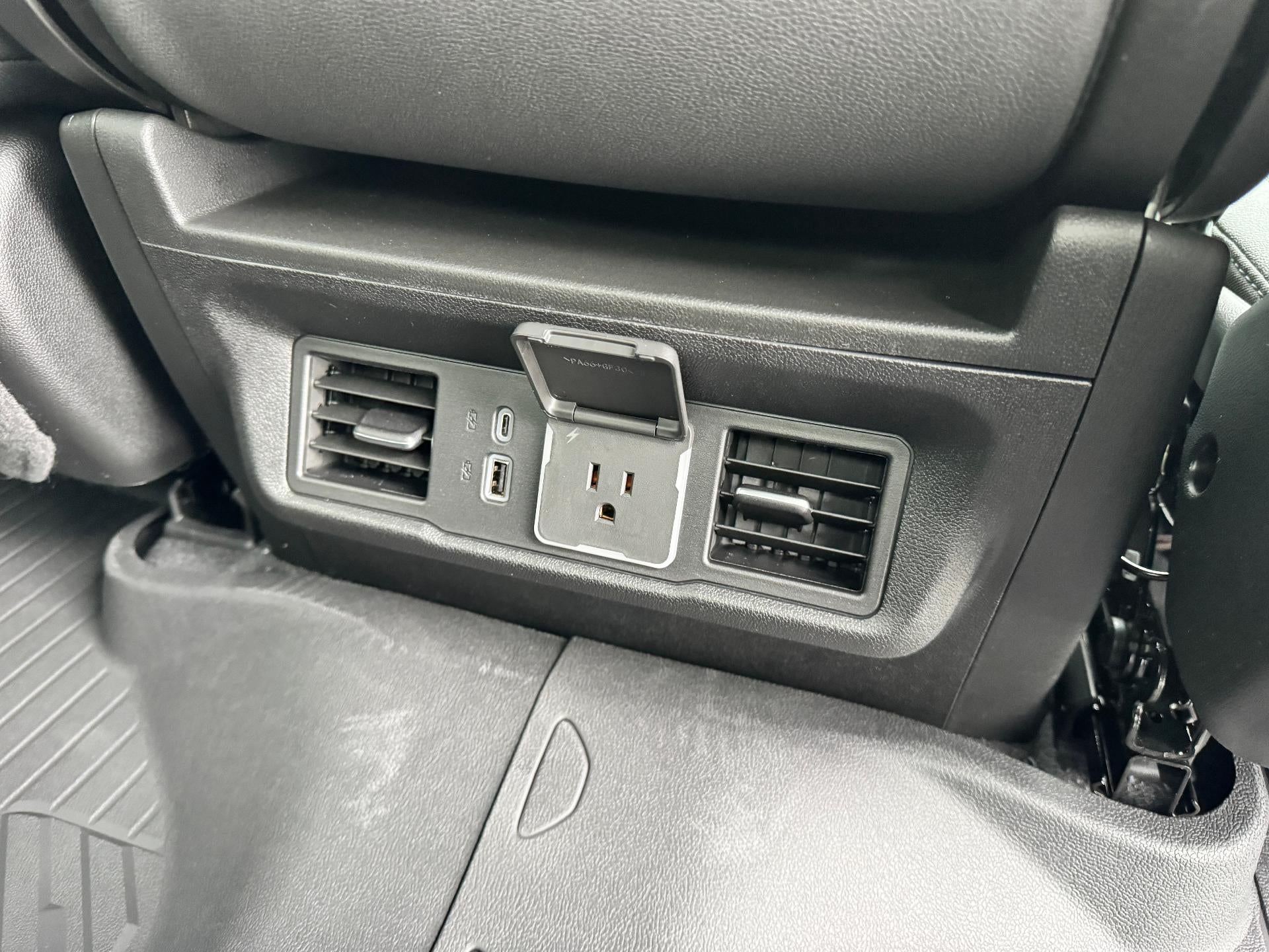 2026 Chevrolet Silverado 3500 HD LT / CREW / DMAX DIESEL / Z71 OFF ROAD / LONG BOX / LEATHER