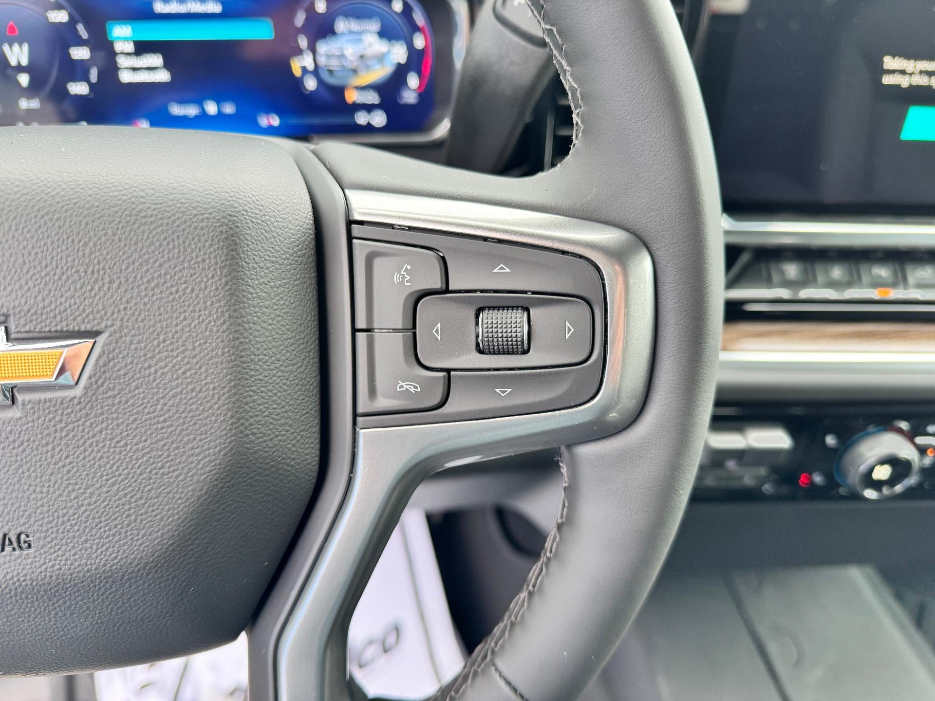 2026 Chevrolet Silverado 3500 HD LT / CREW / DMAX DIESEL / Z71 OFF ROAD / LONG BOX / LEATHER