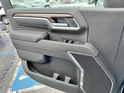 2026 Chevrolet Silverado 3500 HD LT / CREW / DMAX DIESEL / Z71 OFF ROAD / LONG BOX / LEATHER