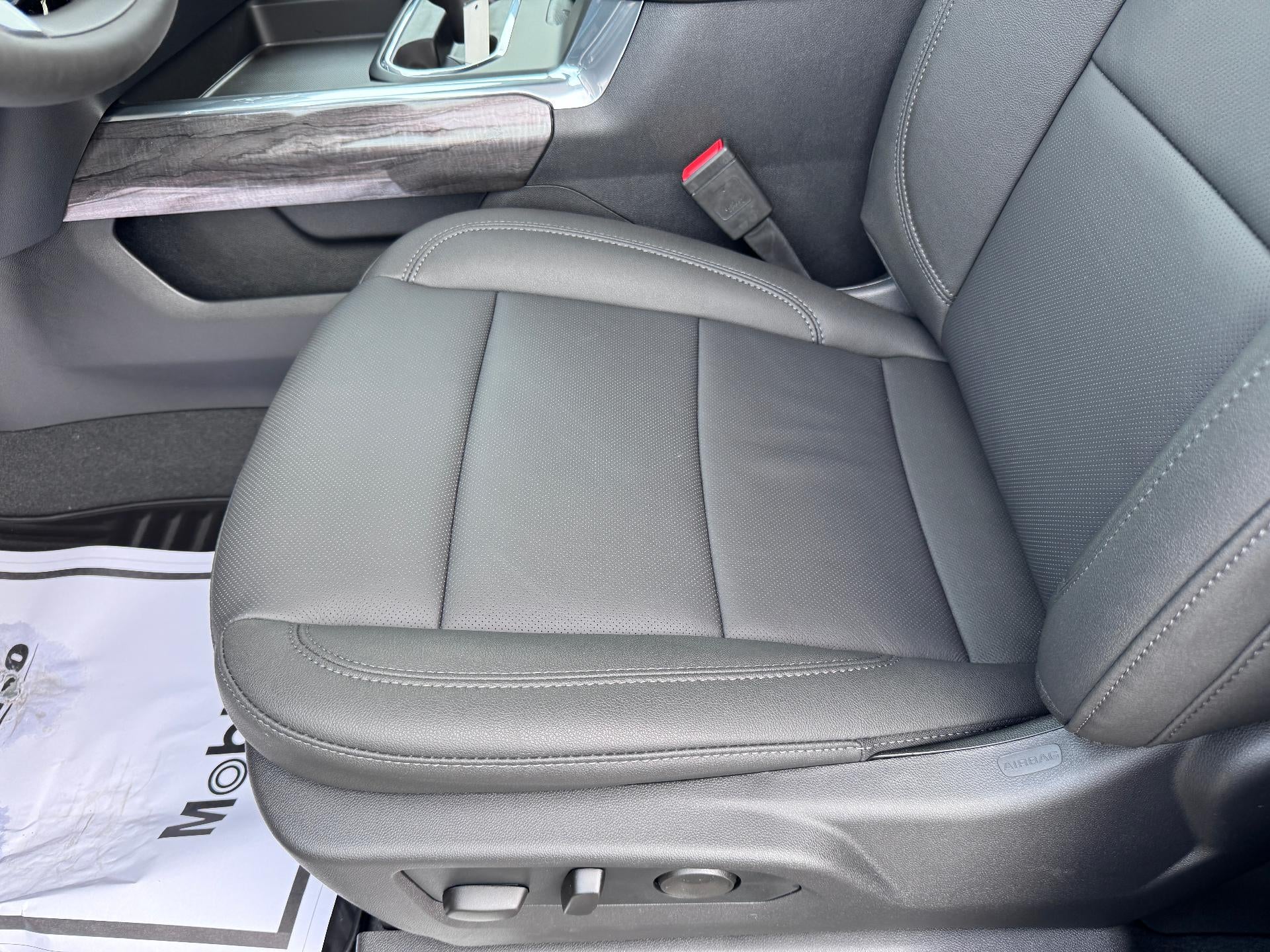 2026 Chevrolet Silverado 3500 HD LTZ / CREW / DMAX DIESEL / TRAIL BOSS / ADAPTIVE CRUISE / TECH PCKG / STANDARD BOX