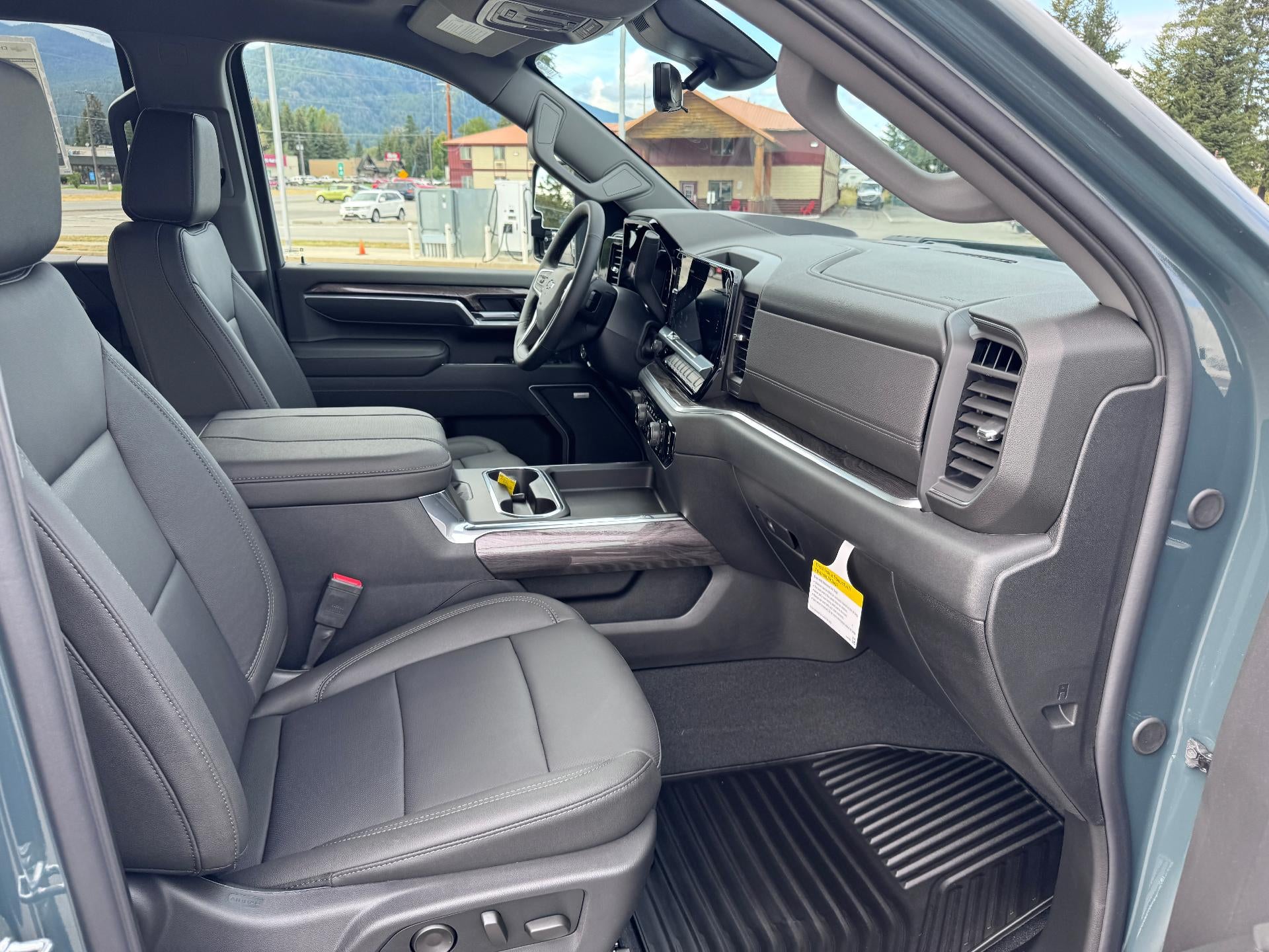 2026 Chevrolet Silverado 3500 HD LTZ / CREW / DMAX DIESEL / TRAIL BOSS / ADAPTIVE CRUISE / TECH PCKG / STANDARD BOX