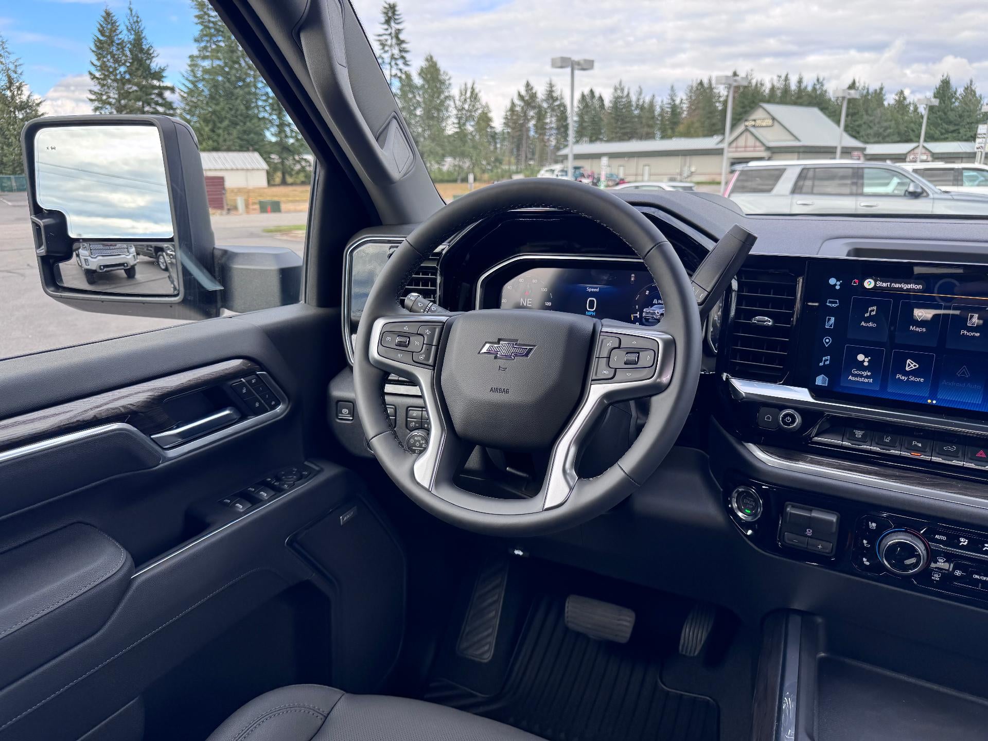 2026 Chevrolet Silverado 3500 HD LTZ / CREW / DMAX DIESEL / TRAIL BOSS / ADAPTIVE CRUISE / TECH PCKG / STANDARD BOX