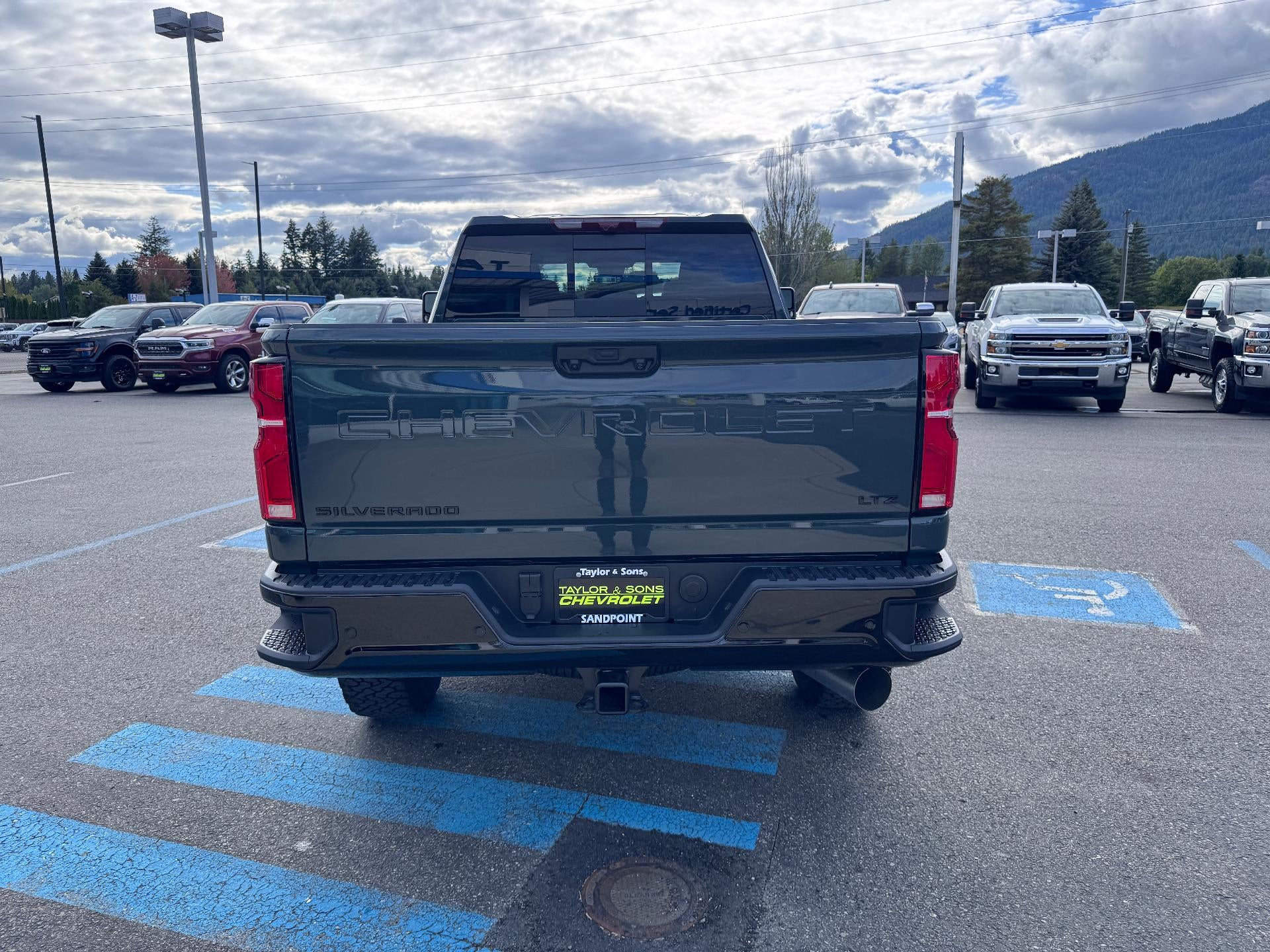 2026 Chevrolet Silverado 3500 HD LTZ / CREW / DMAX DIESEL / TRAIL BOSS / ADAPTIVE CRUISE / TECH PCKG / STANDARD BOX