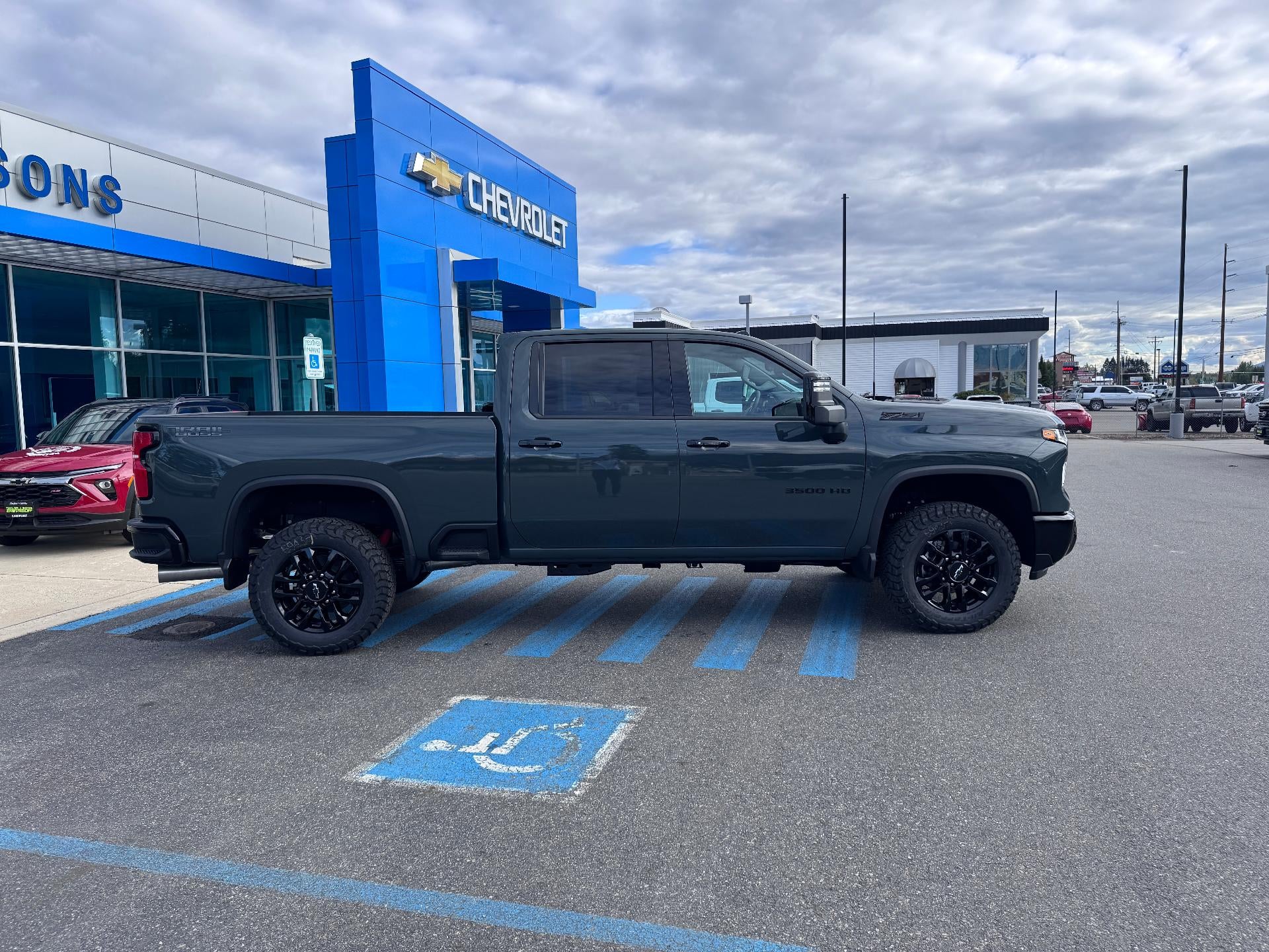 2026 Chevrolet Silverado 3500 HD LTZ / CREW / DMAX DIESEL / TRAIL BOSS / ADAPTIVE CRUISE / TECH PCKG / STANDARD BOX