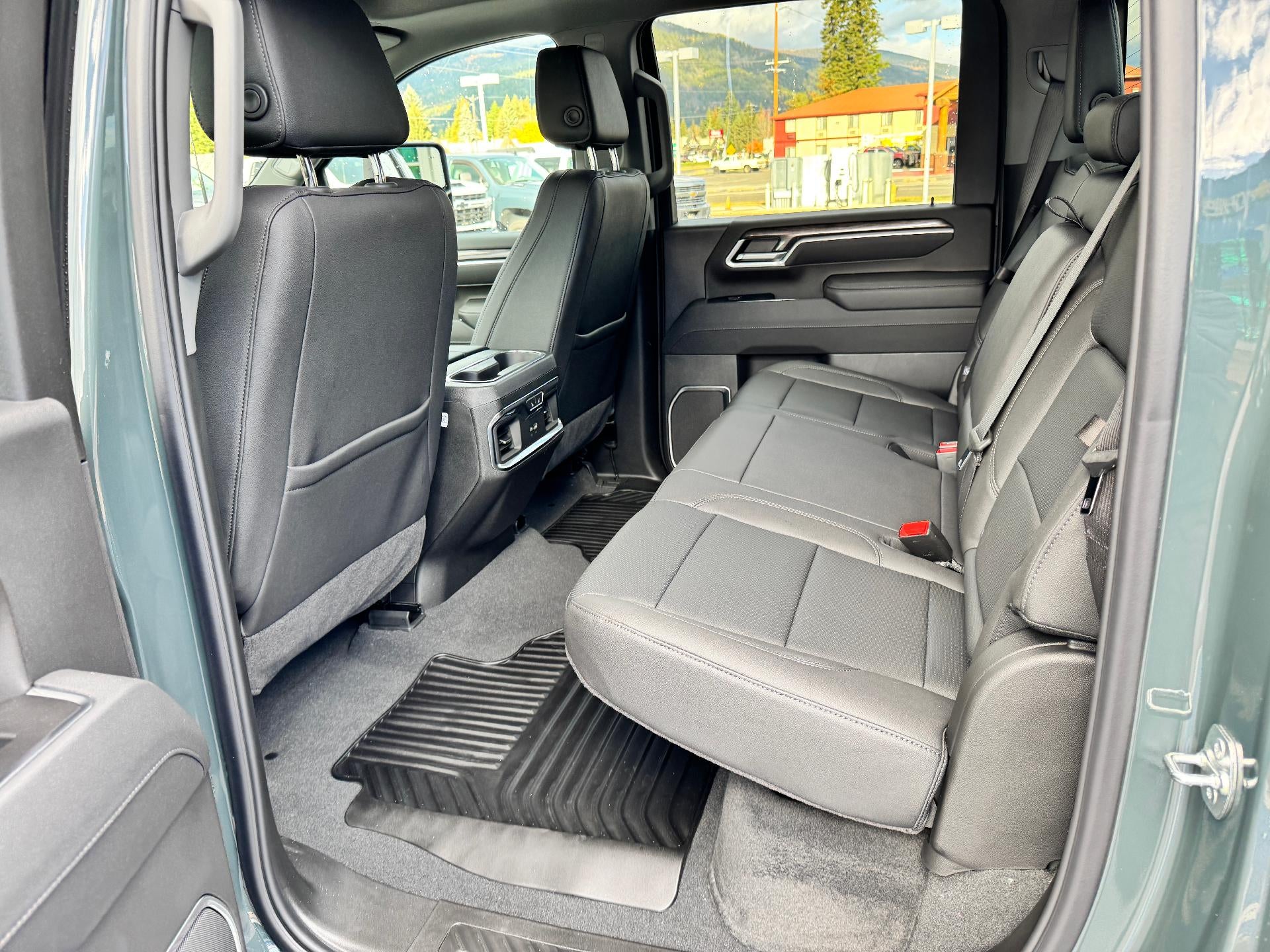 2026 Chevrolet Silverado 3500 HD LTZ / CREW / DMAX DIESEL / TRAIL BOSS / TECH PCKG / ADAPTIVE CRUISE / LONG BOX