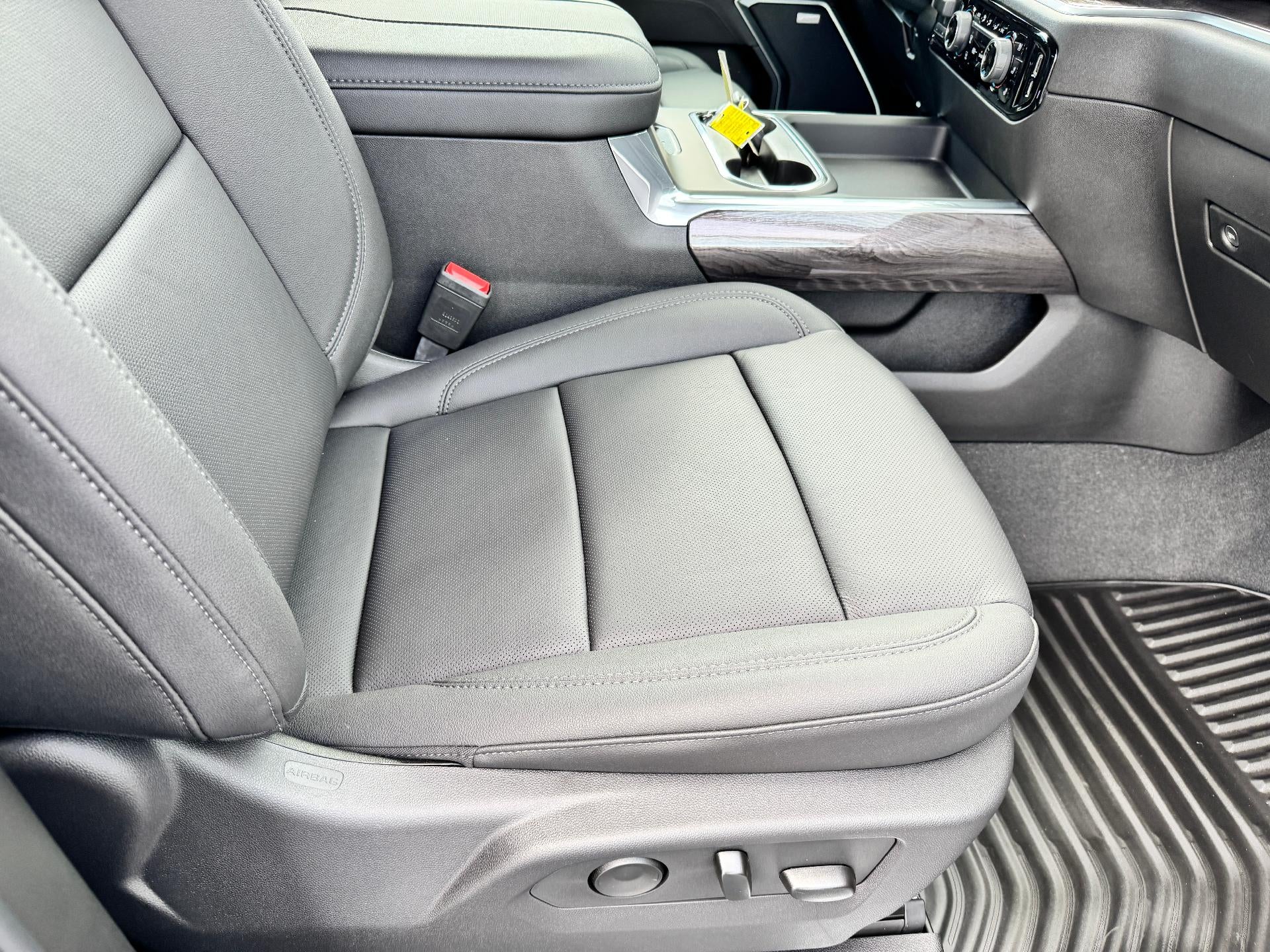 2026 Chevrolet Silverado 3500 HD LTZ / CREW / DMAX DIESEL / TRAIL BOSS / TECH PCKG / ADAPTIVE CRUISE / LONG BOX