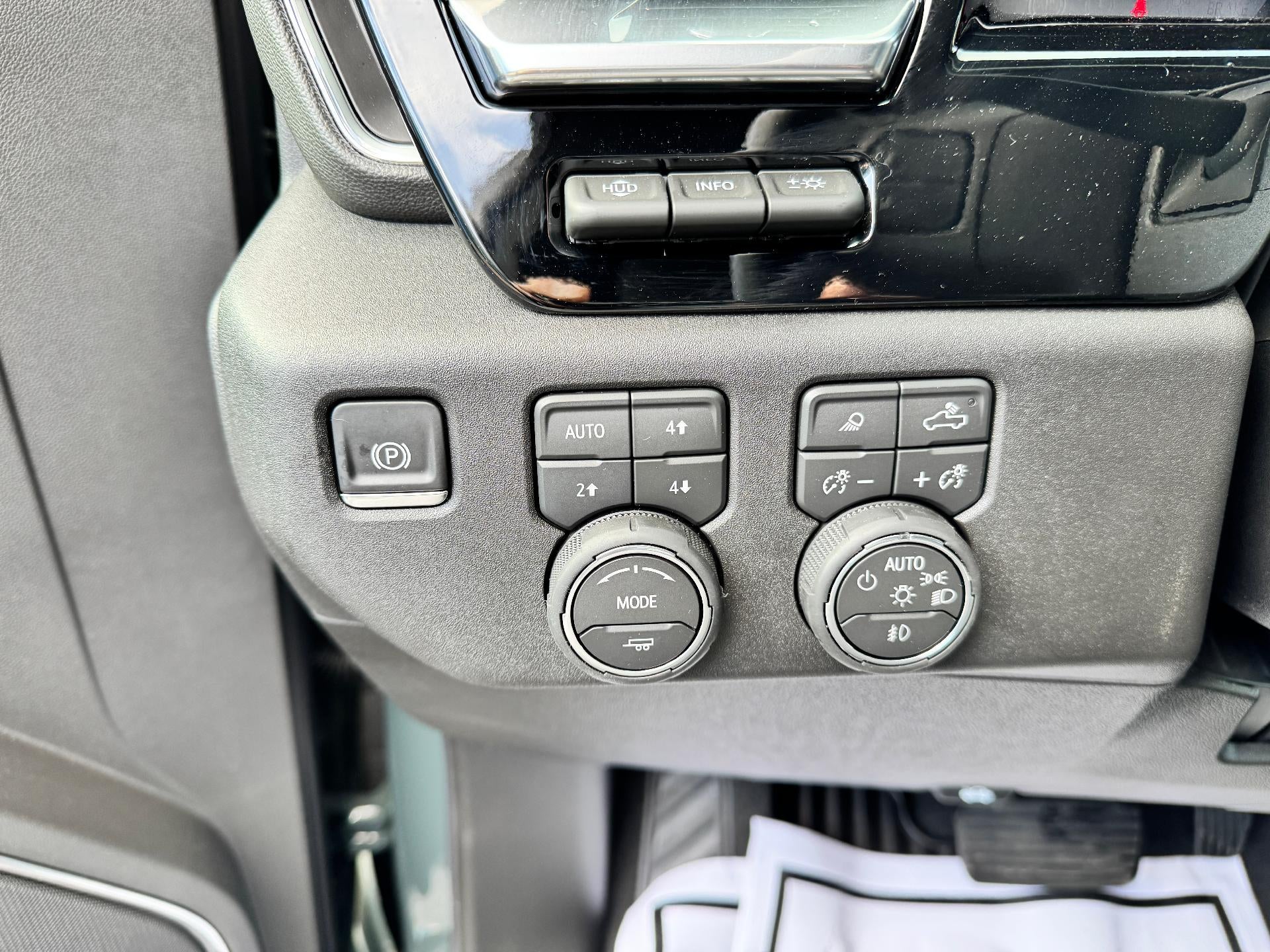 2026 Chevrolet Silverado 3500 HD LTZ / CREW / DMAX DIESEL / TRAIL BOSS / TECH PCKG / ADAPTIVE CRUISE / LONG BOX