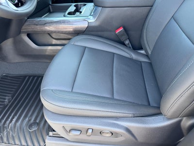 2026 Chevrolet Silverado 3500 HD LTZ / CREW / DMAX DIESEL / DUAL REAR WHEEL / TECH PCKG / ADAPTIVE CRUISE