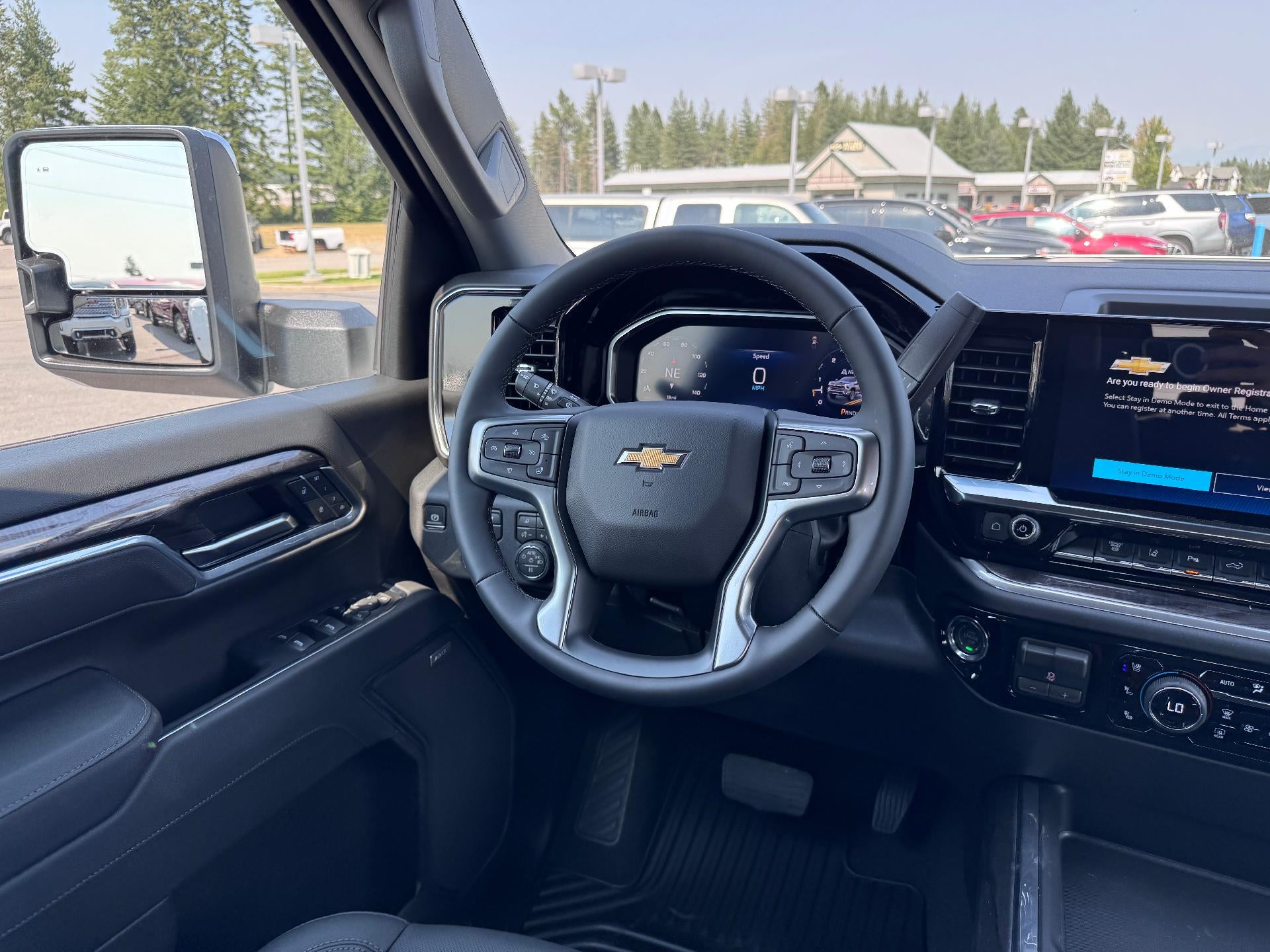 2026 Chevrolet Silverado 3500 HD LTZ / CREW / DMAX DIESEL / DUAL REAR WHEEL / TECH PCKG / ADAPTIVE CRUISE