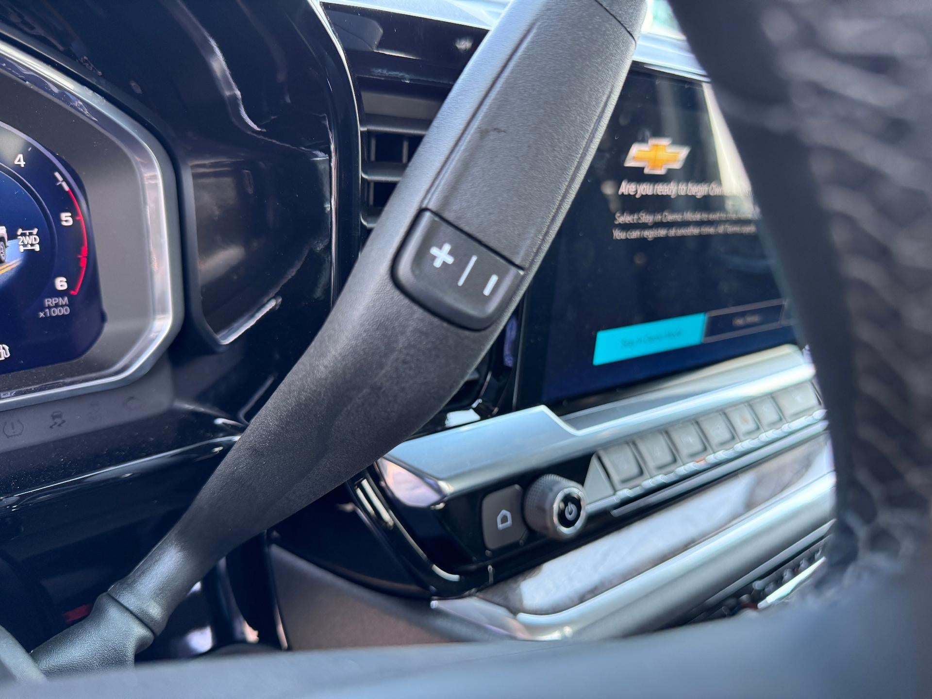 2026 Chevrolet Silverado 3500 HD LTZ / CREW / DMAX DIESEL / DUAL REAR WHEEL / TECH PCKG / ADAPTIVE CRUISE
