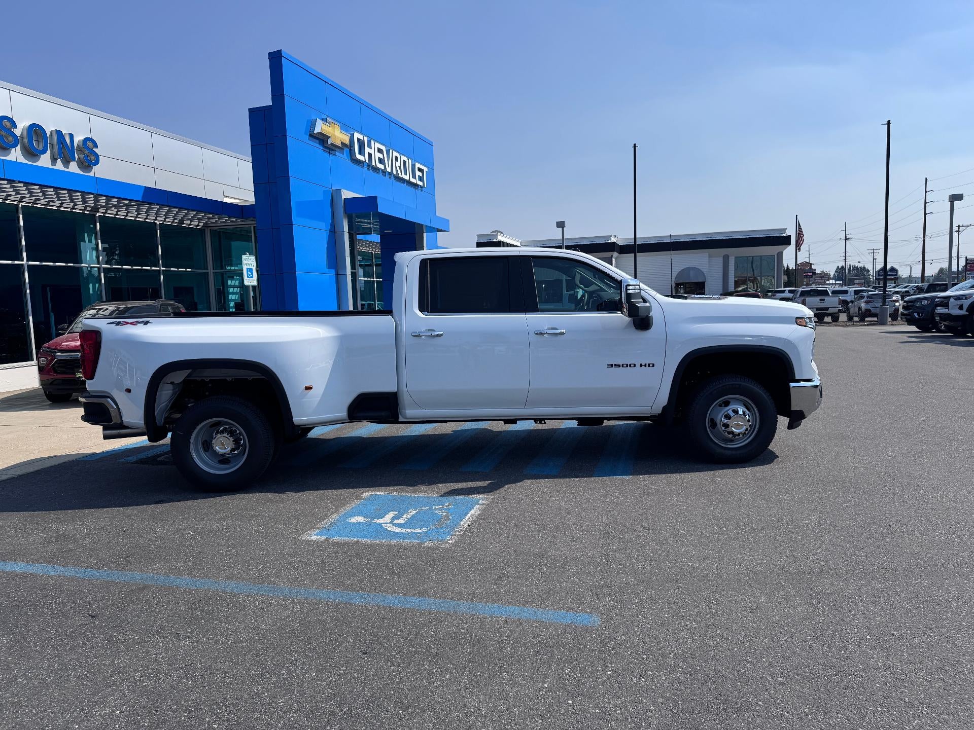 2026 Chevrolet Silverado 3500 HD LTZ / CREW / DMAX DIESEL / DUAL REAR WHEEL / TECH PCKG / ADAPTIVE CRUISE