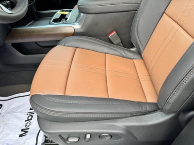 2026 Chevrolet Silverado 3500 HD HIGH COUNTRY / CREW / DMAX DIESEL / Z71 OFF ROAD / STANDARD BOX