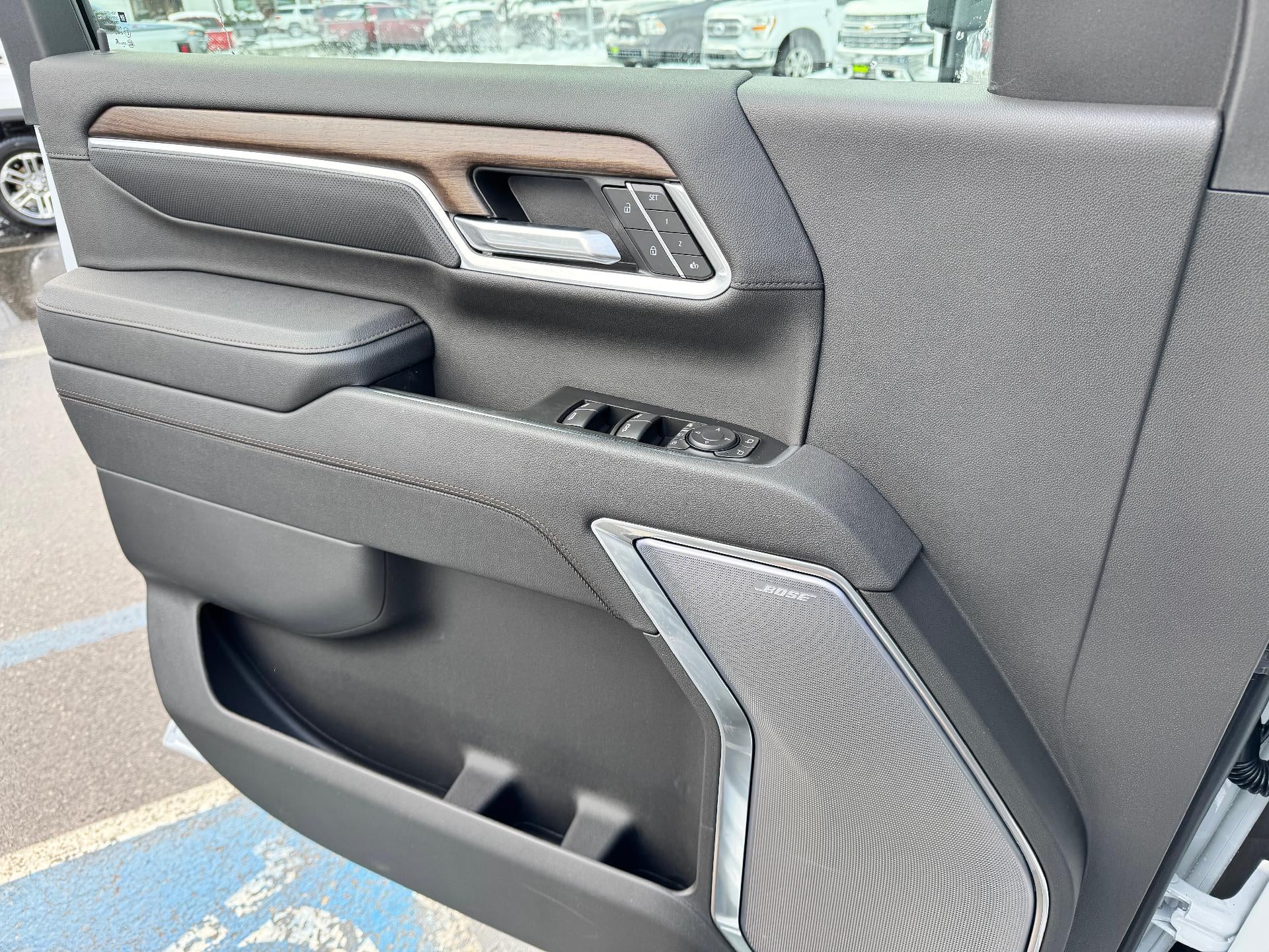 2026 Chevrolet Silverado 3500 HD HIGH COUNTRY / CREW / DMAX DIESEL / Z71 OFF ROAD / STANDARD BOX