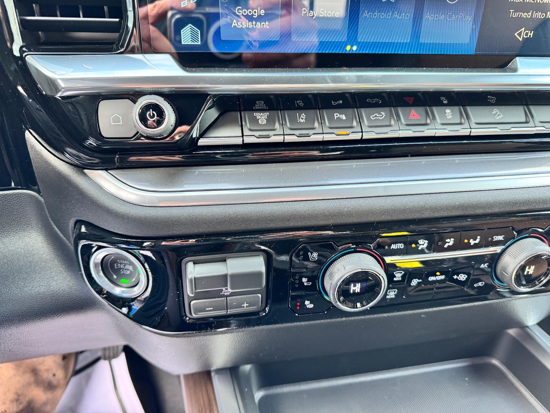 2026 Chevrolet Silverado 3500 HD HIGH COUNTRY / CREW / DMAX DIESEL / Z71 OFF ROAD / STANDARD BOX