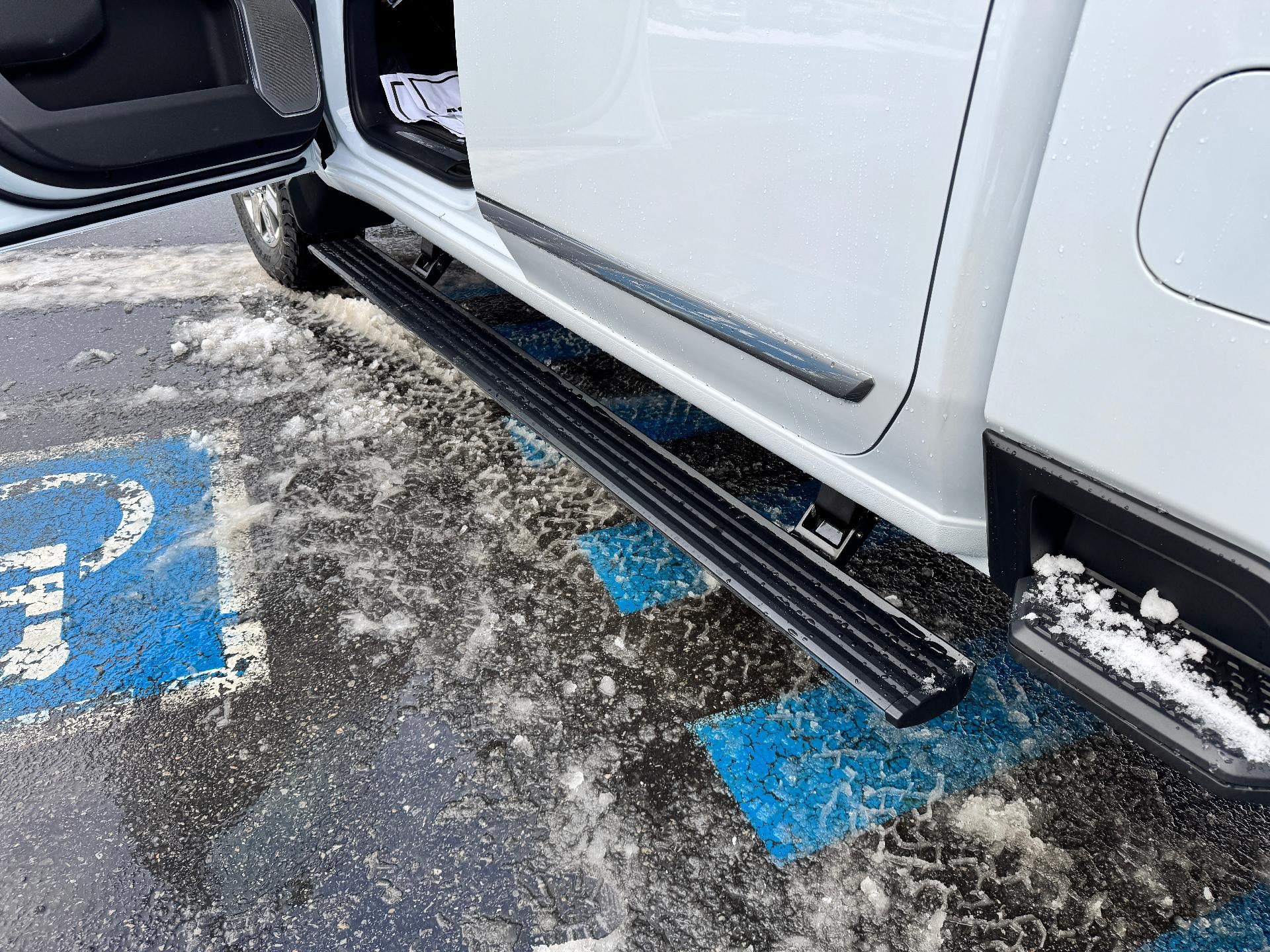 2026 Chevrolet Silverado 3500 HD HIGH COUNTRY / CREW / DMAX DIESEL / Z71 OFF ROAD / STANDARD BOX