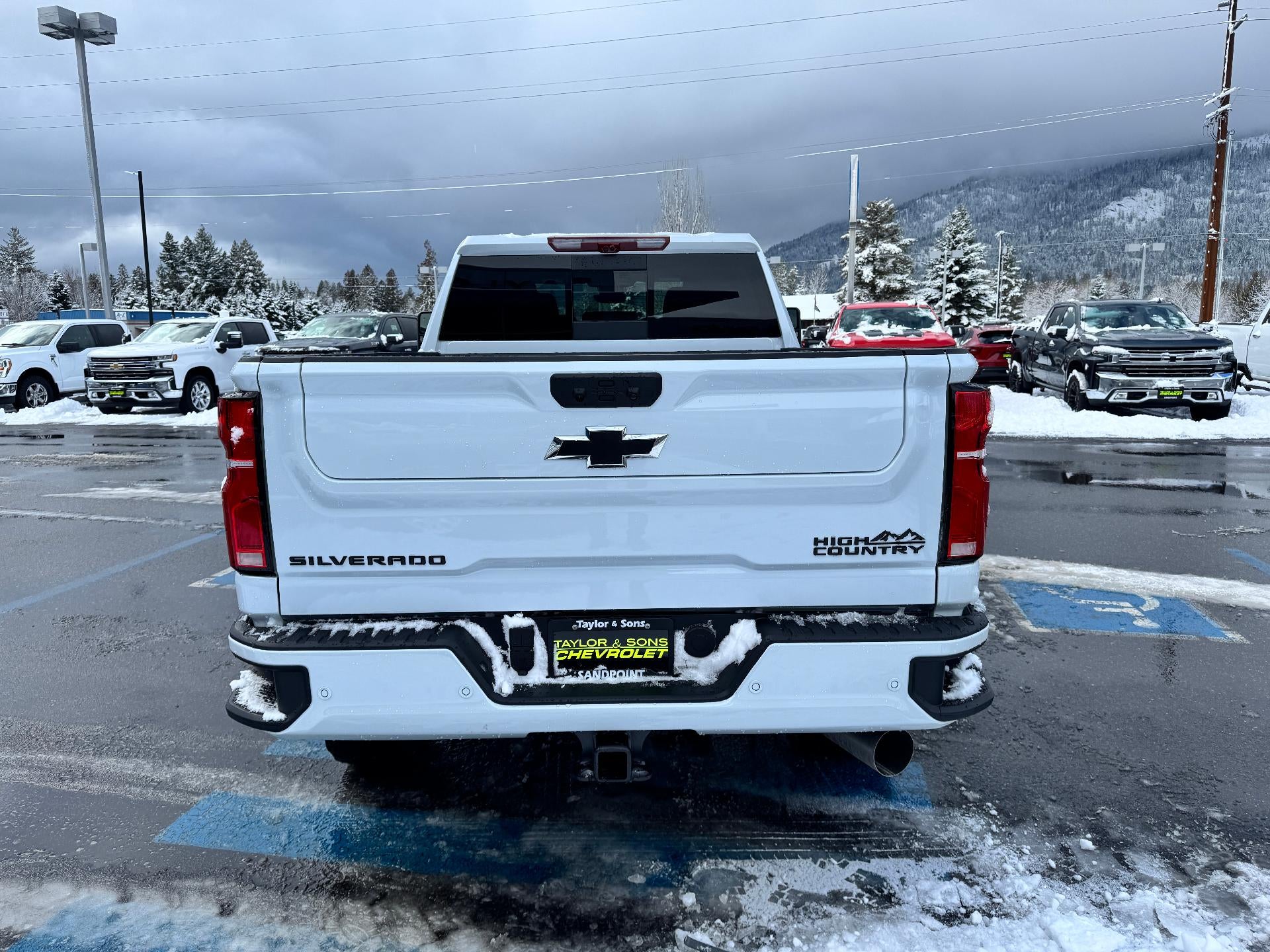 2026 Chevrolet Silverado 3500 HD HIGH COUNTRY / CREW / DMAX DIESEL / Z71 OFF ROAD / STANDARD BOX