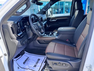 2026 Chevrolet Silverado 3500 HD HIGH COUNTRY / CREW / DMAX DIESEL / PREMIUM PCKG / Z71 OFF ROAD / STANDARD BOX