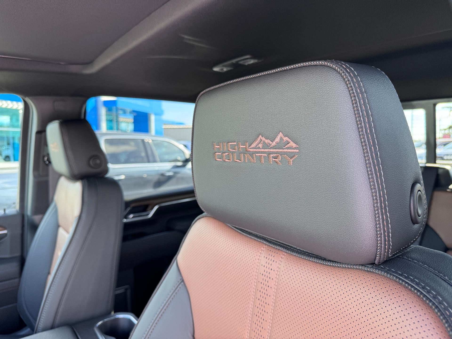 2026 Chevrolet Silverado 3500 HD HIGH COUNTRY / CREW / DMAX DIESEL / PREMIUM PCKG / Z71 OFF ROAD / STANDARD BOX