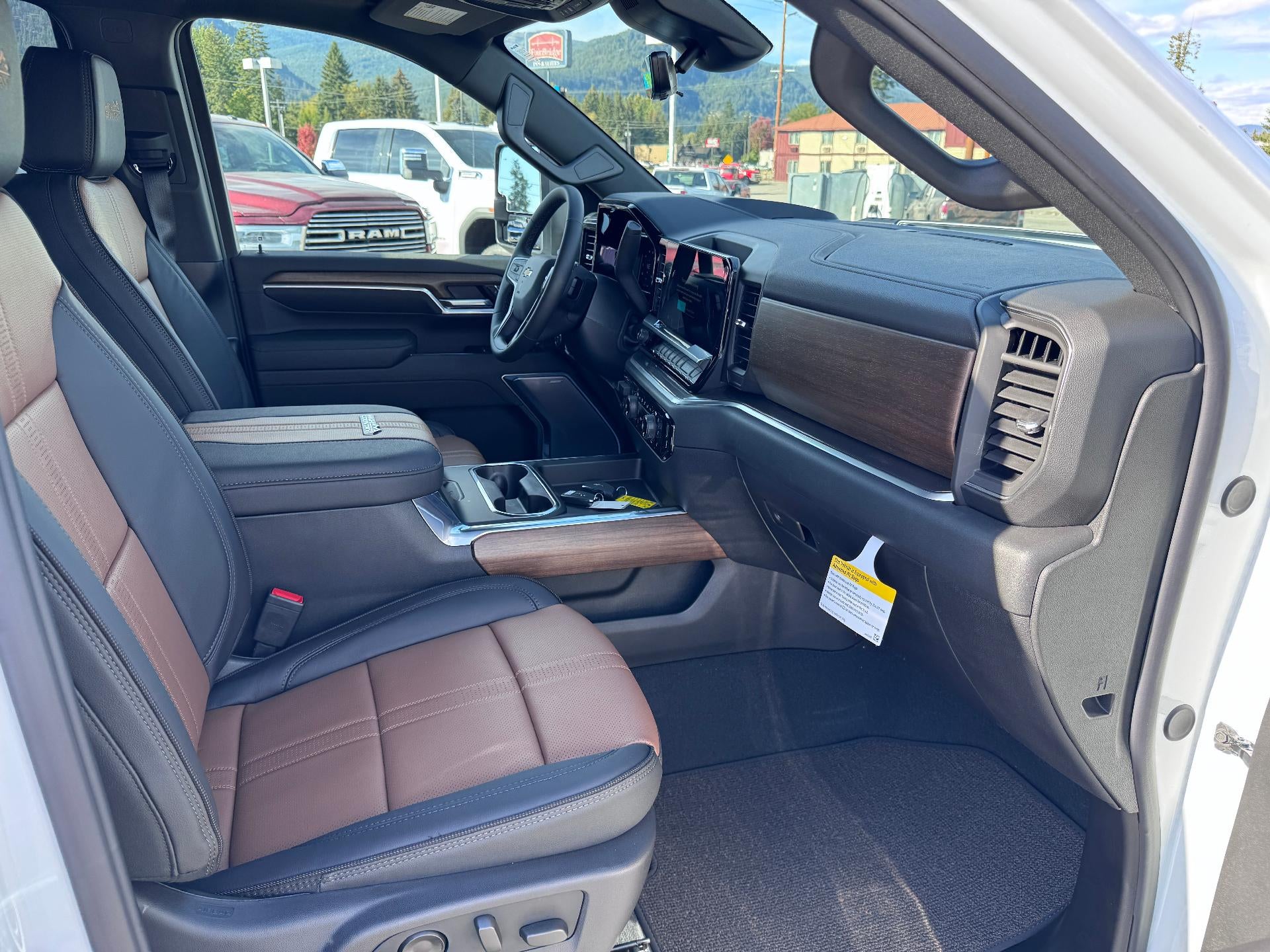 2026 Chevrolet Silverado 3500 HD HIGH COUNTRY / CREW / DMAX DIESEL / PREMIUM PCKG / Z71 OFF ROAD / STANDARD BOX